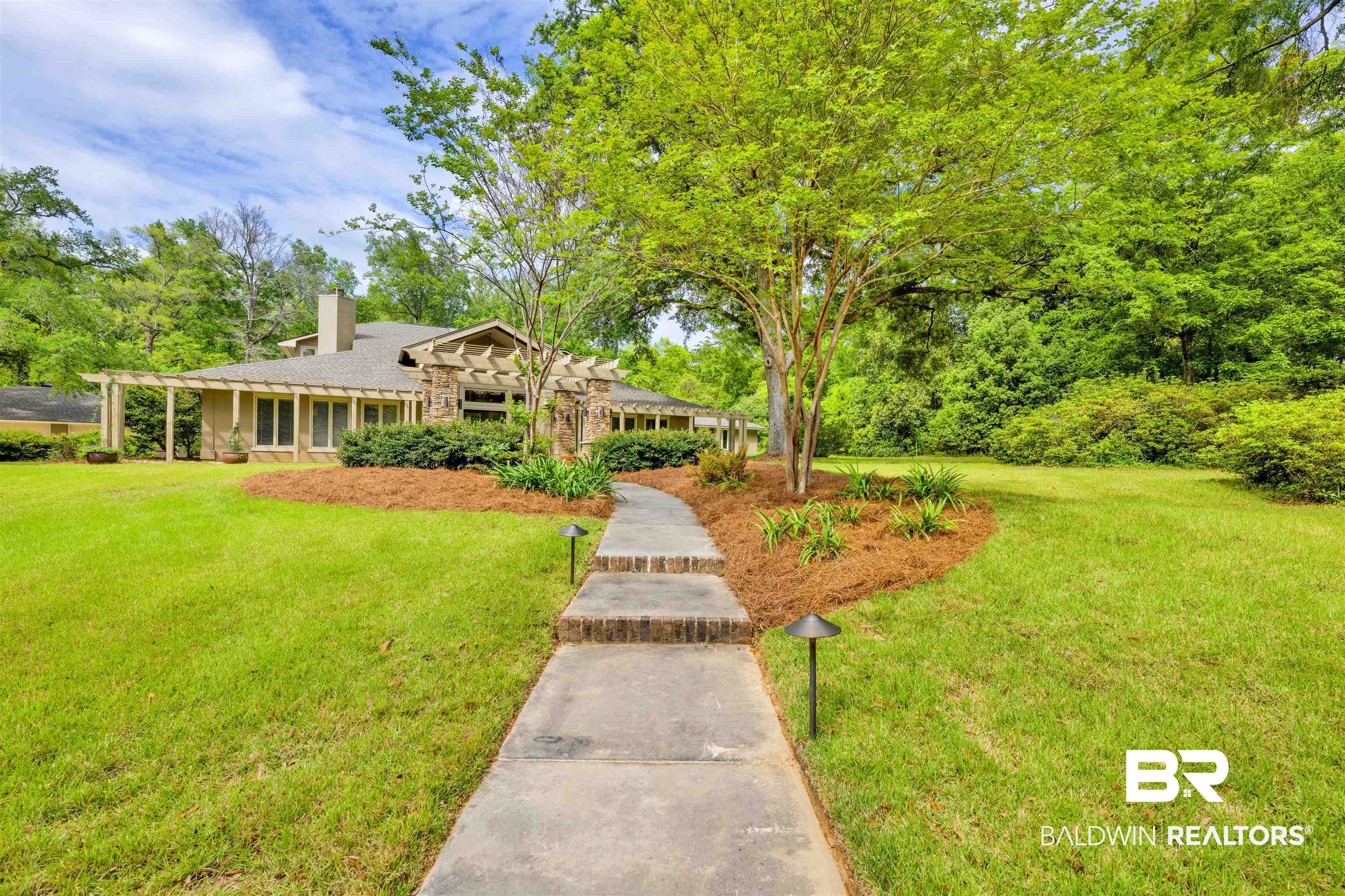 6801 N Winding Brook Drive