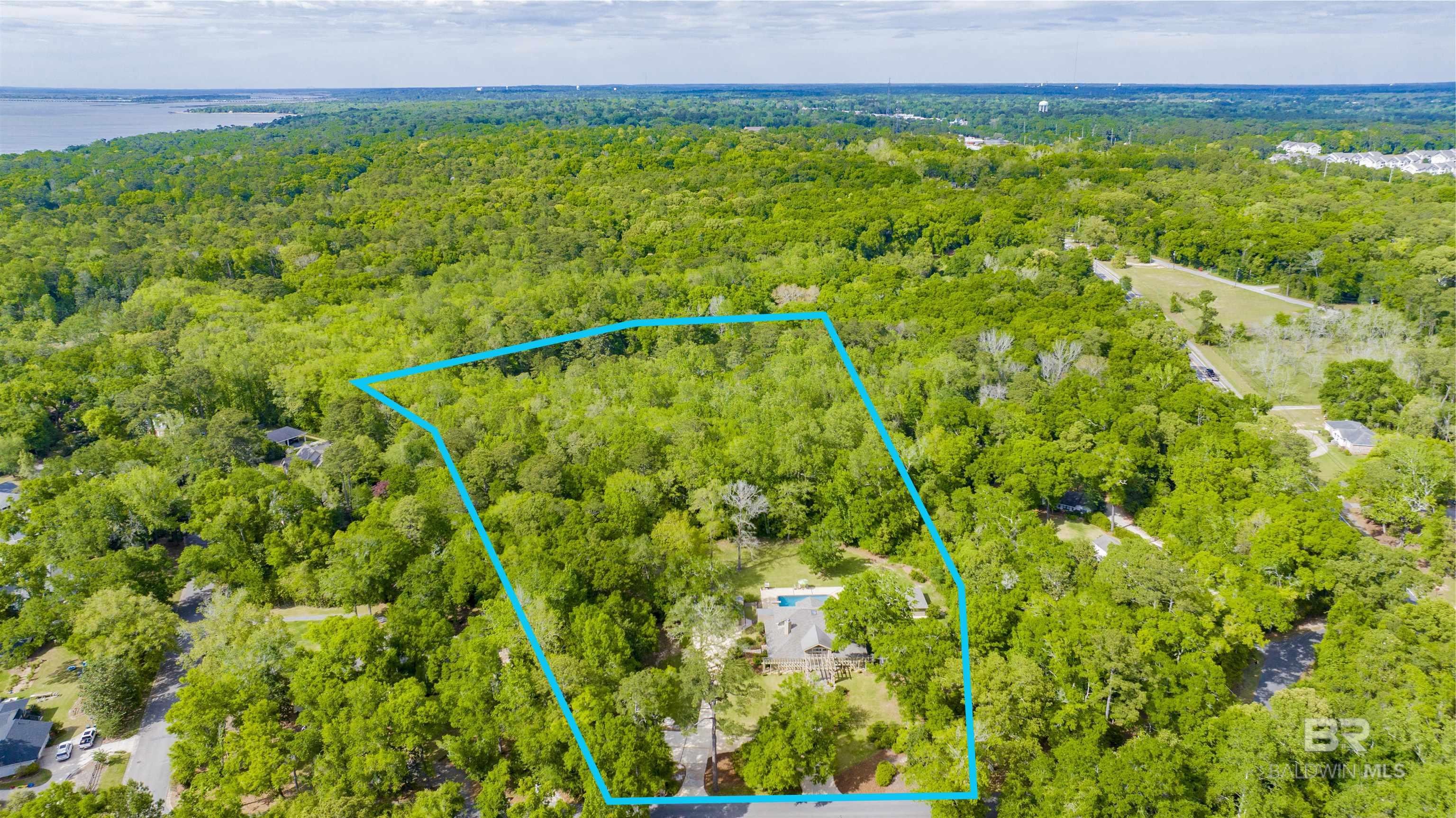 6801 N Winding Brook Drive