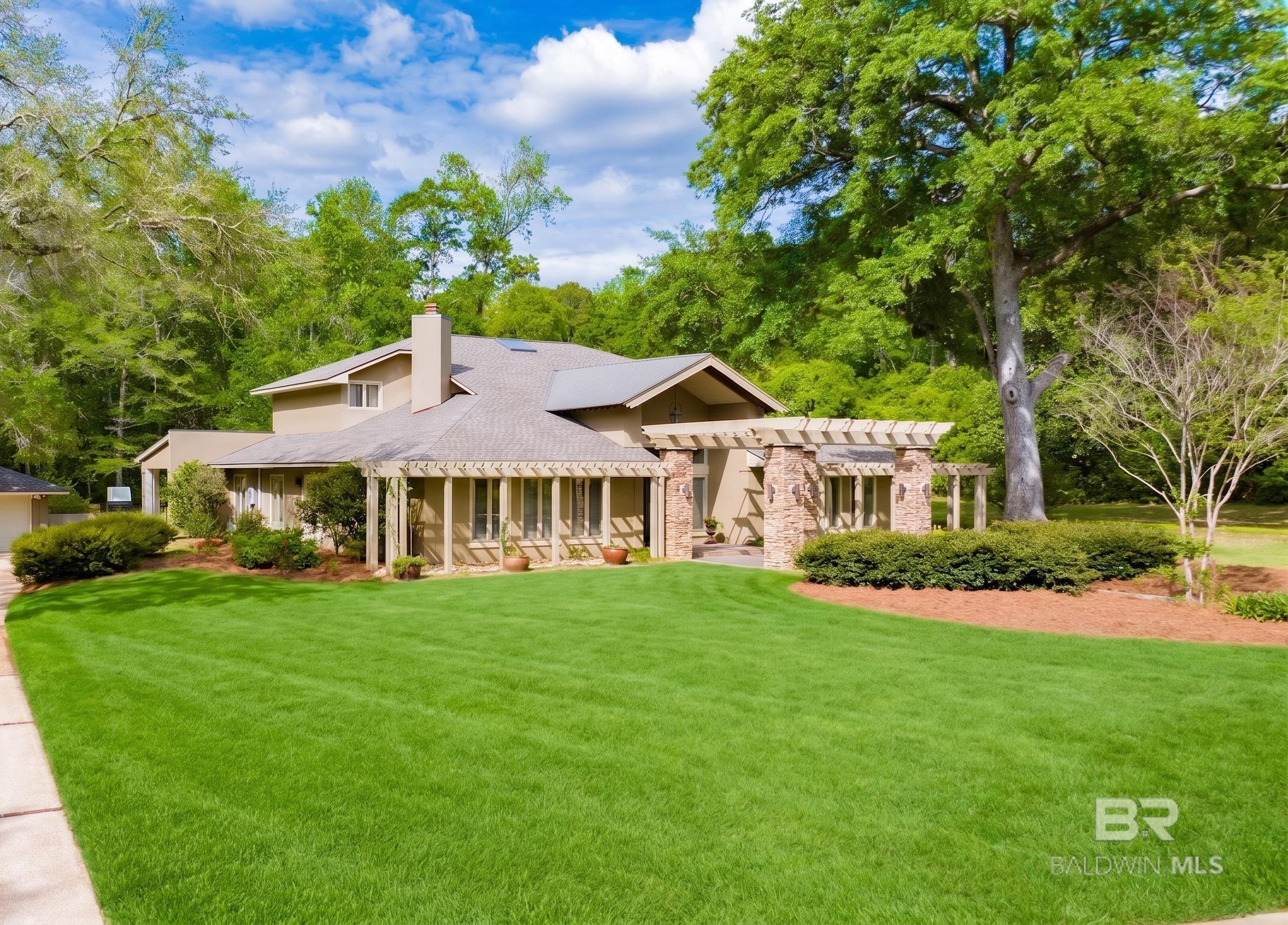 6801 N Winding Brook Drive