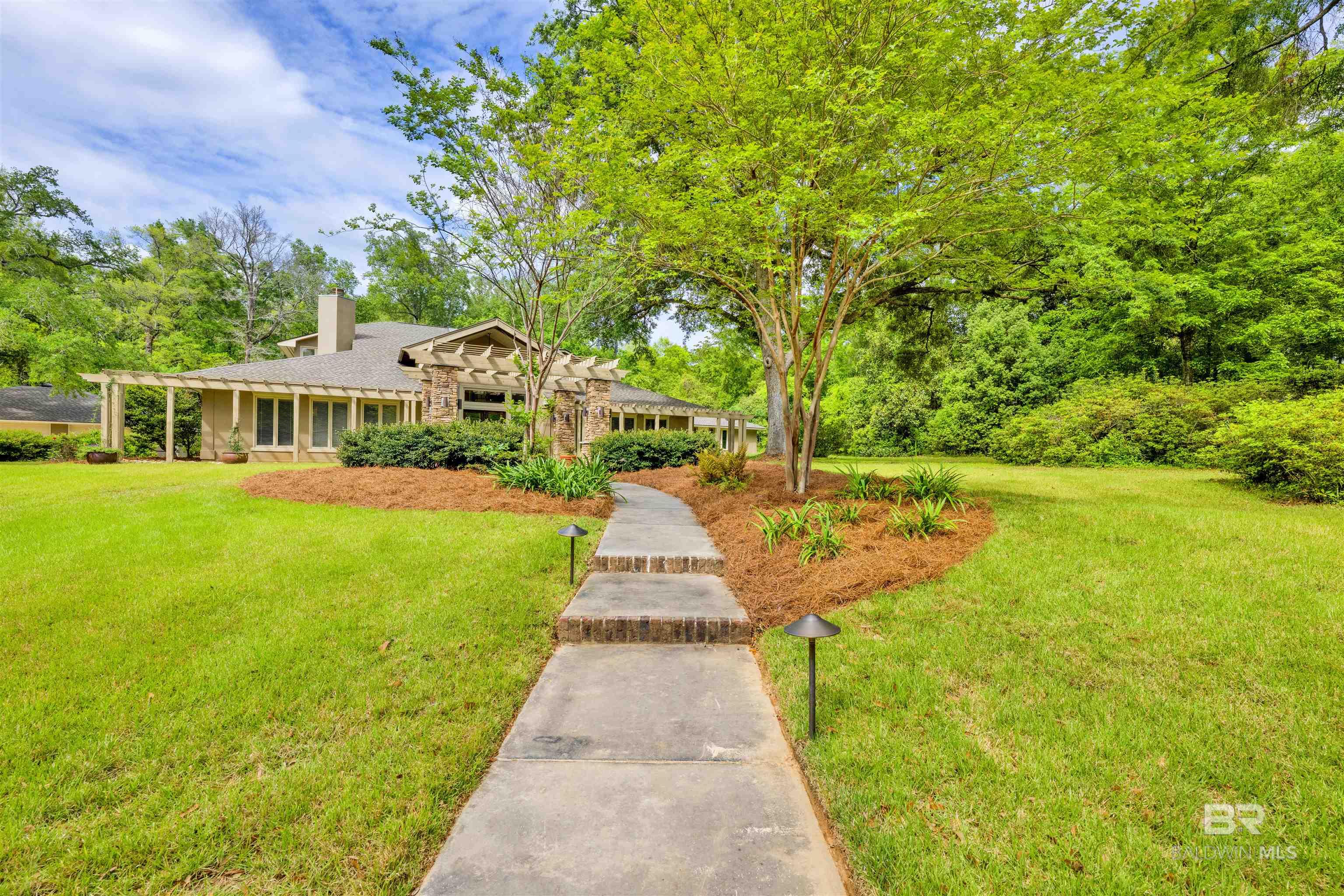 6801 N Winding Brook Drive