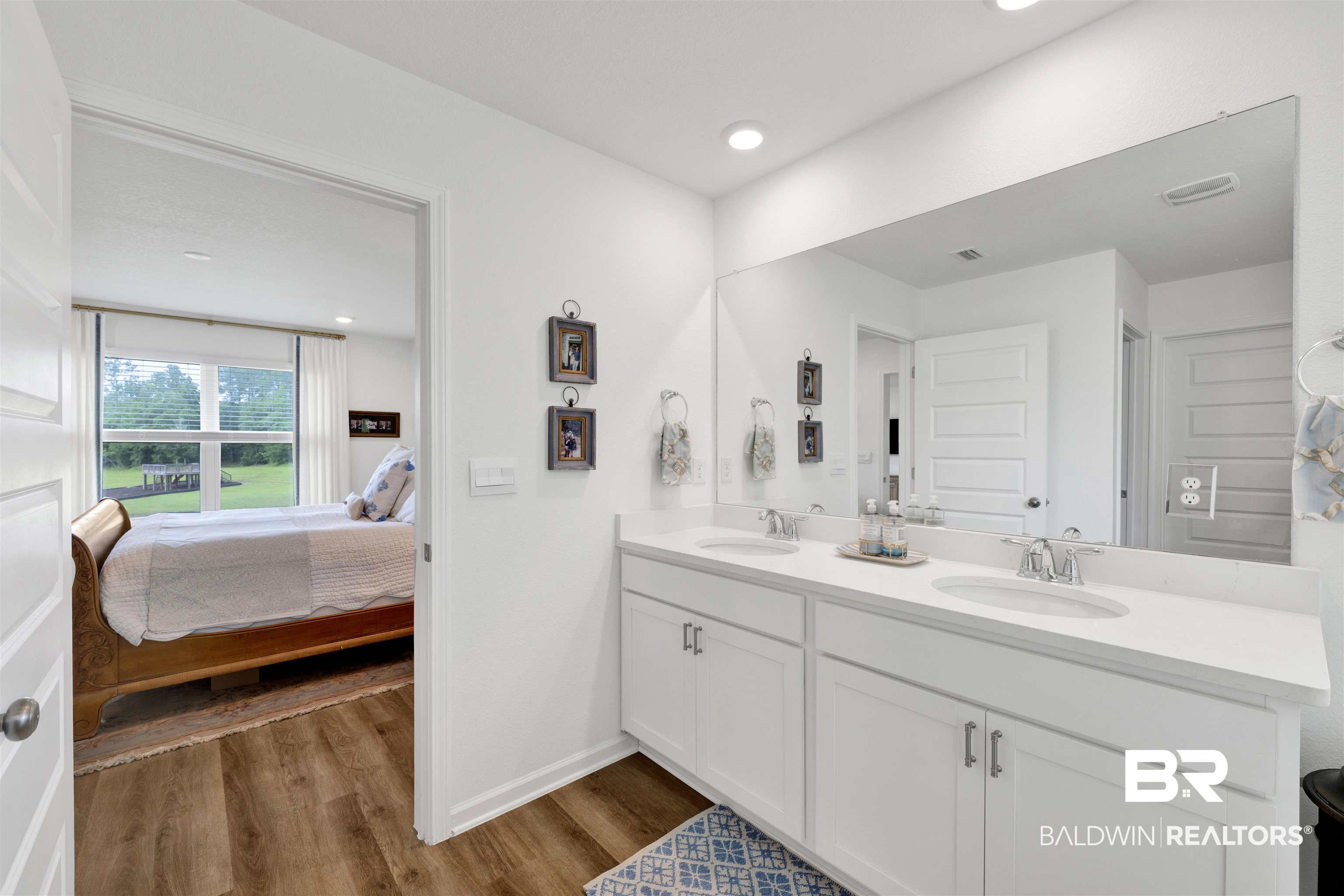 16265 Laurelbrooke Loop