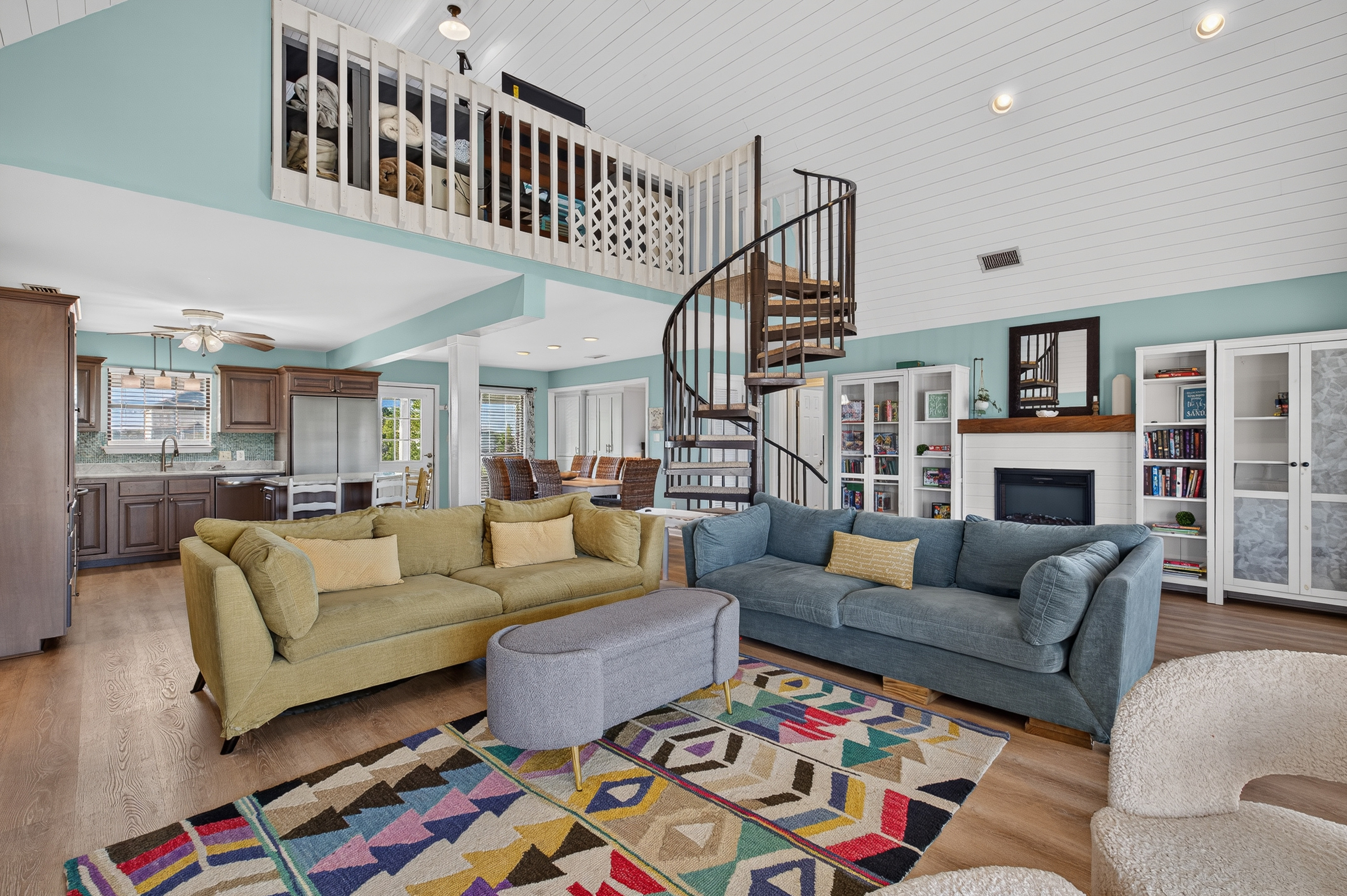 1355 W Lagoon Ave