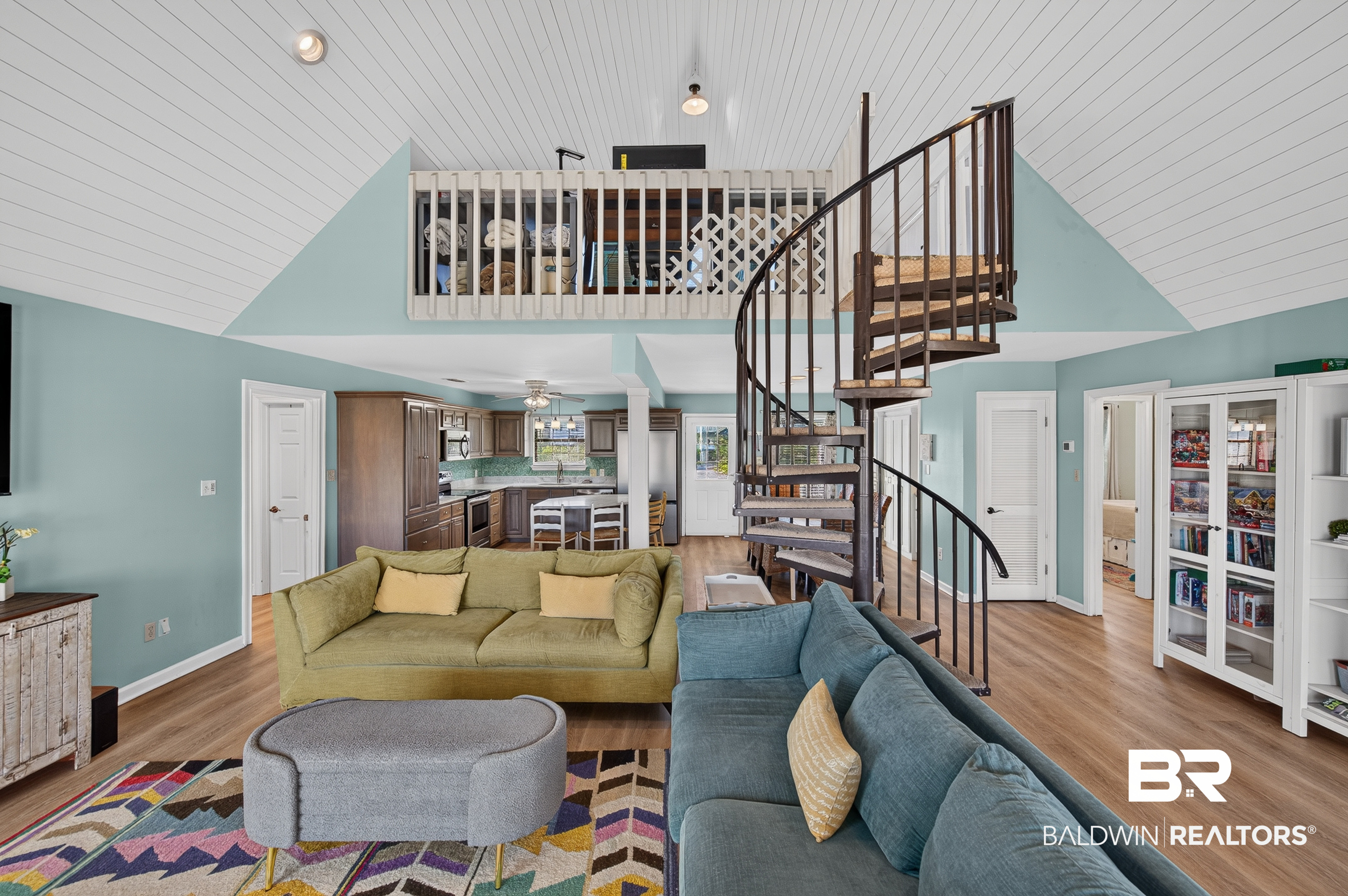 1355 W Lagoon Ave