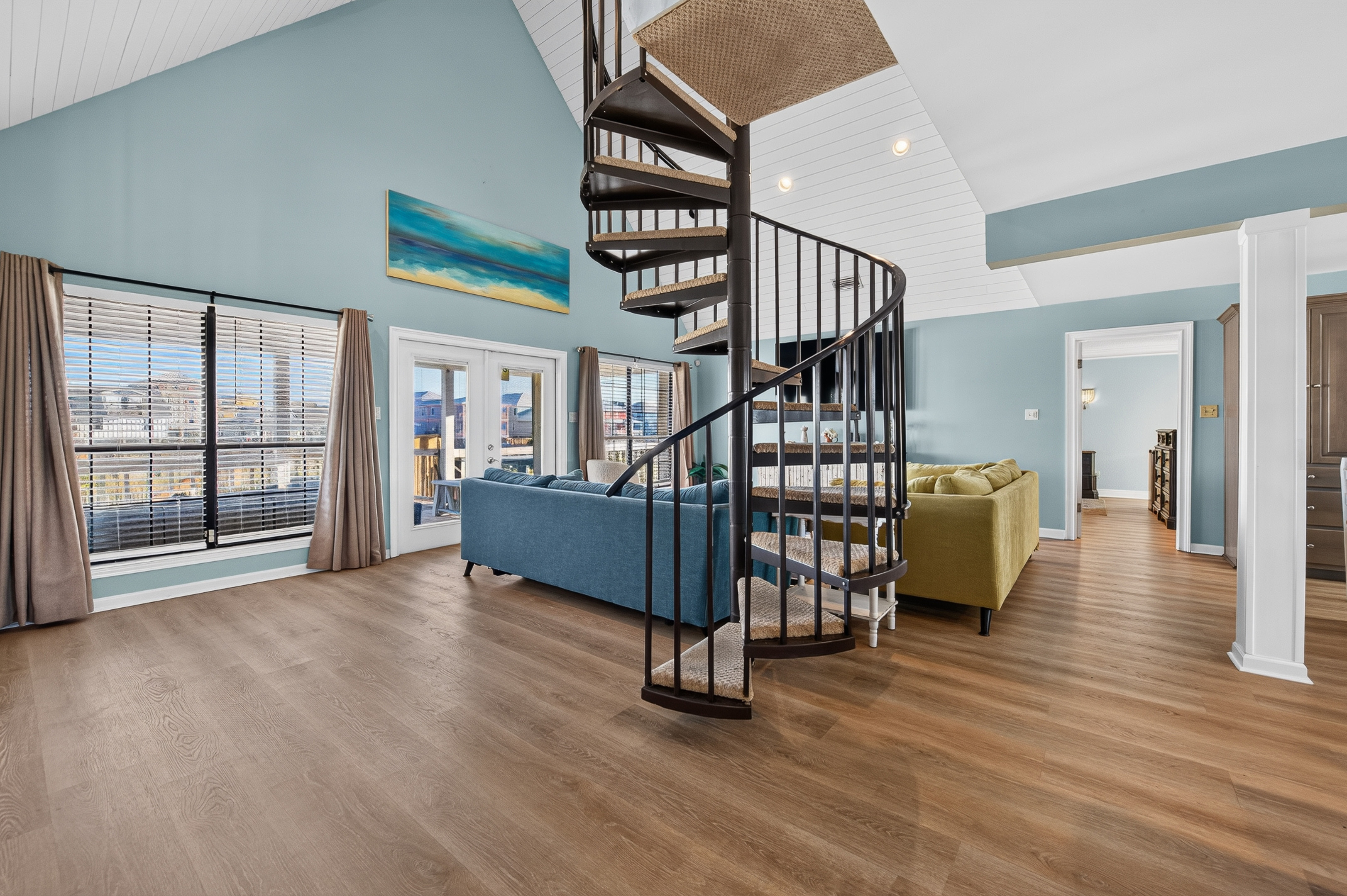 1355 W Lagoon Ave