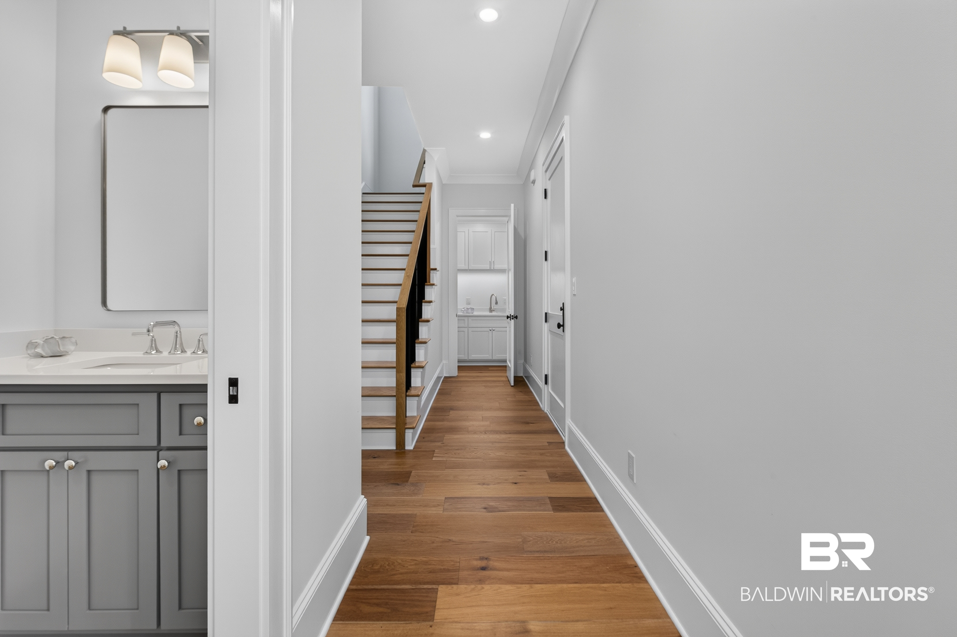 841 Inlet Circle