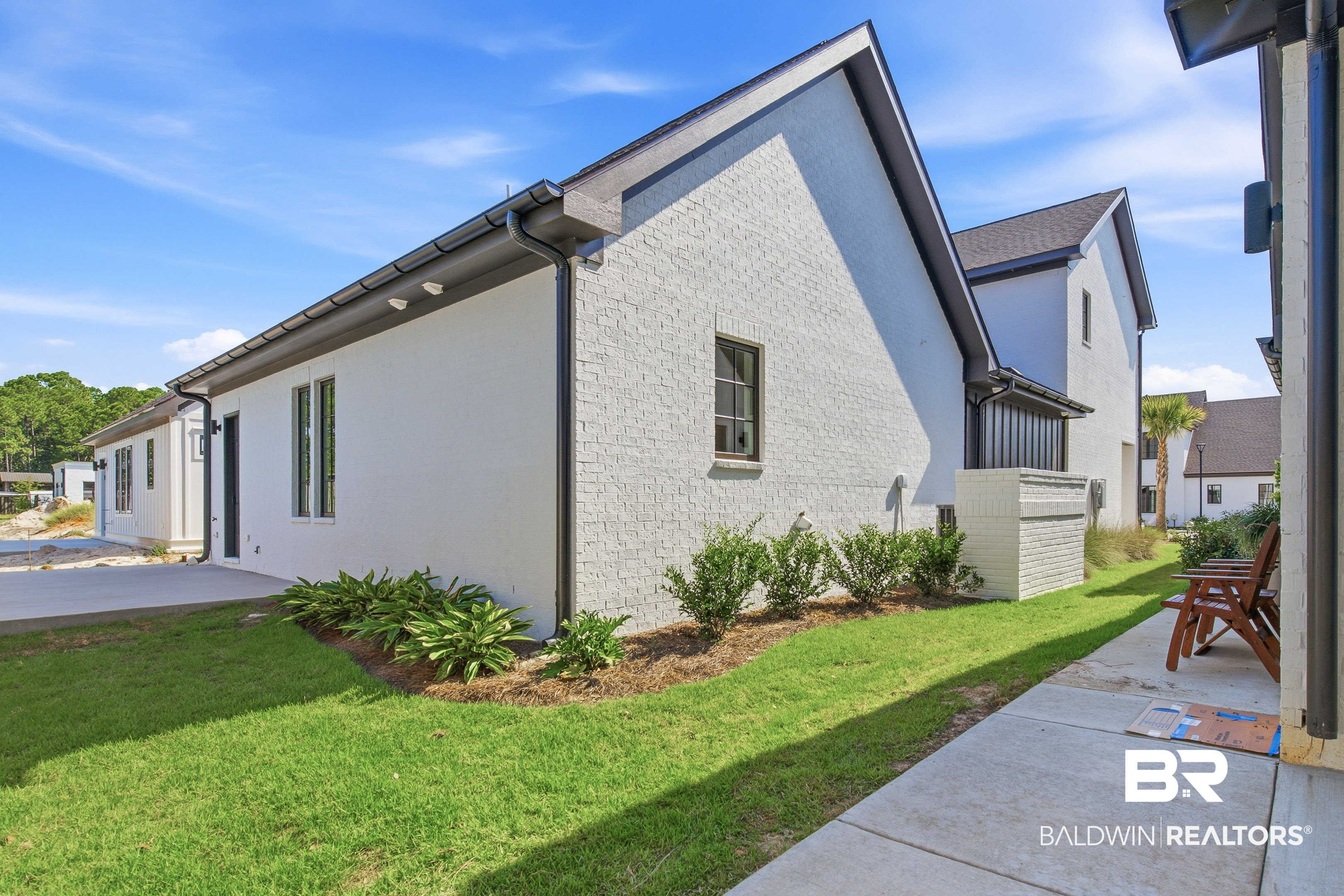 841 Inlet Circle