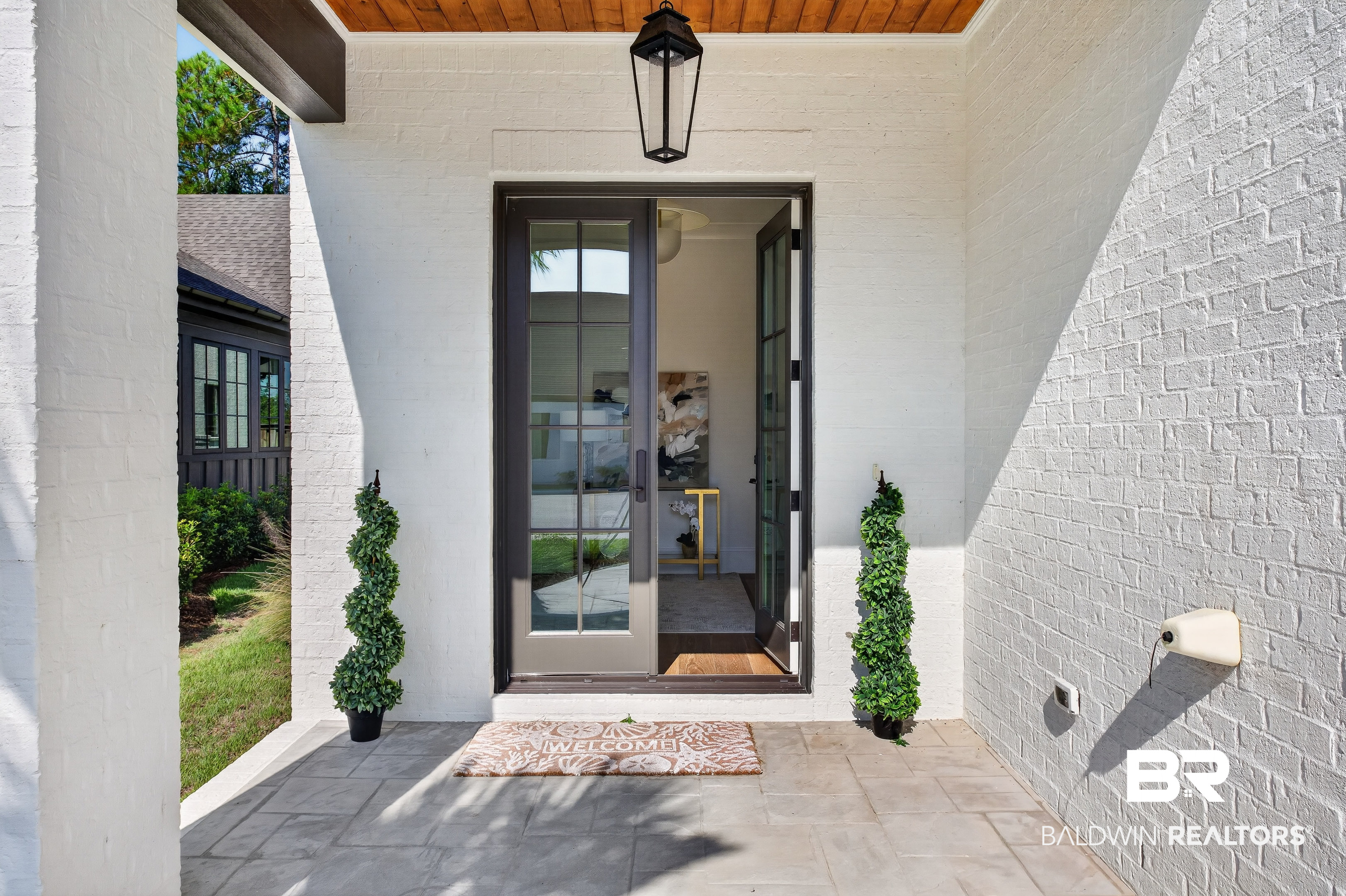 841 Inlet Circle