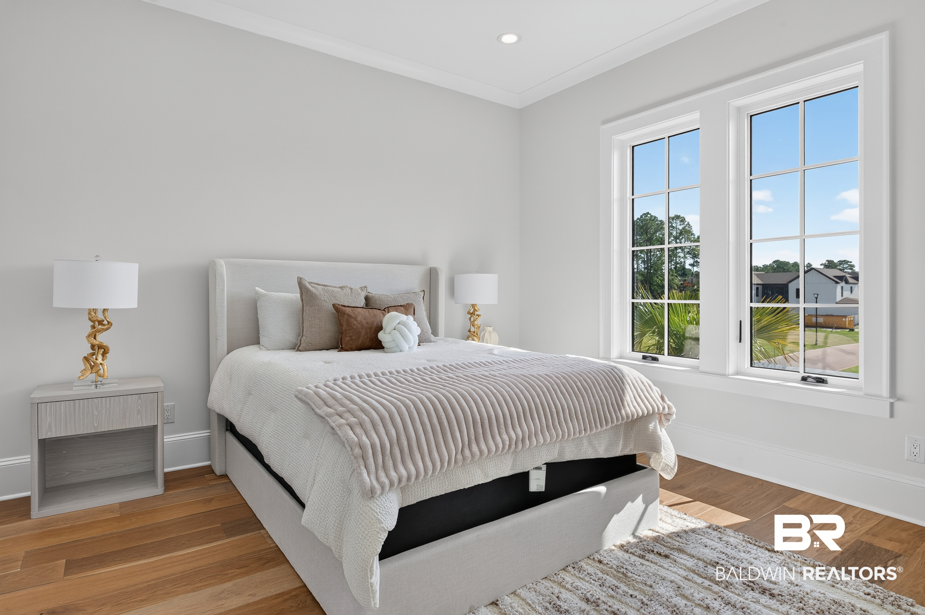 841 Inlet Circle