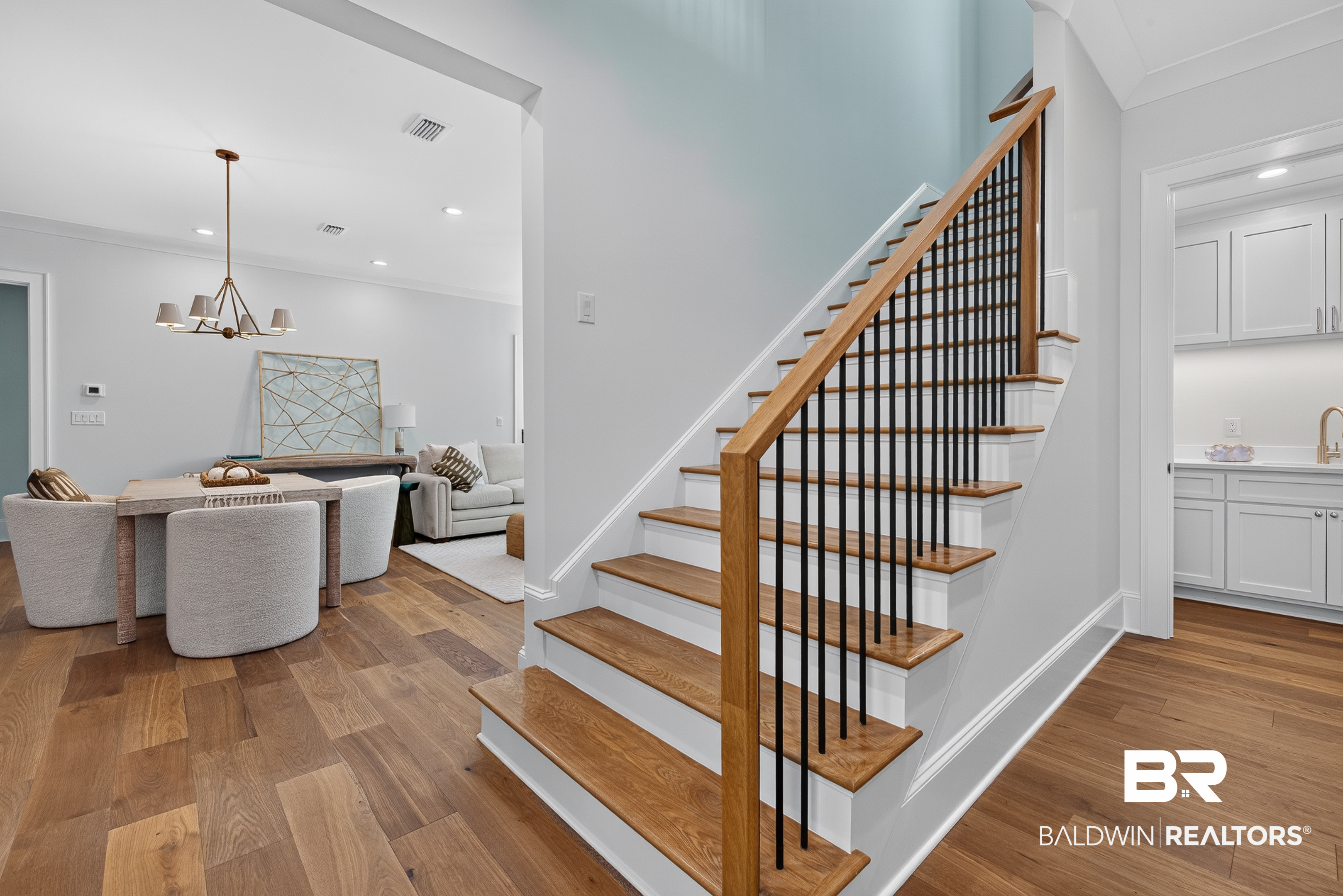 841 Inlet Circle