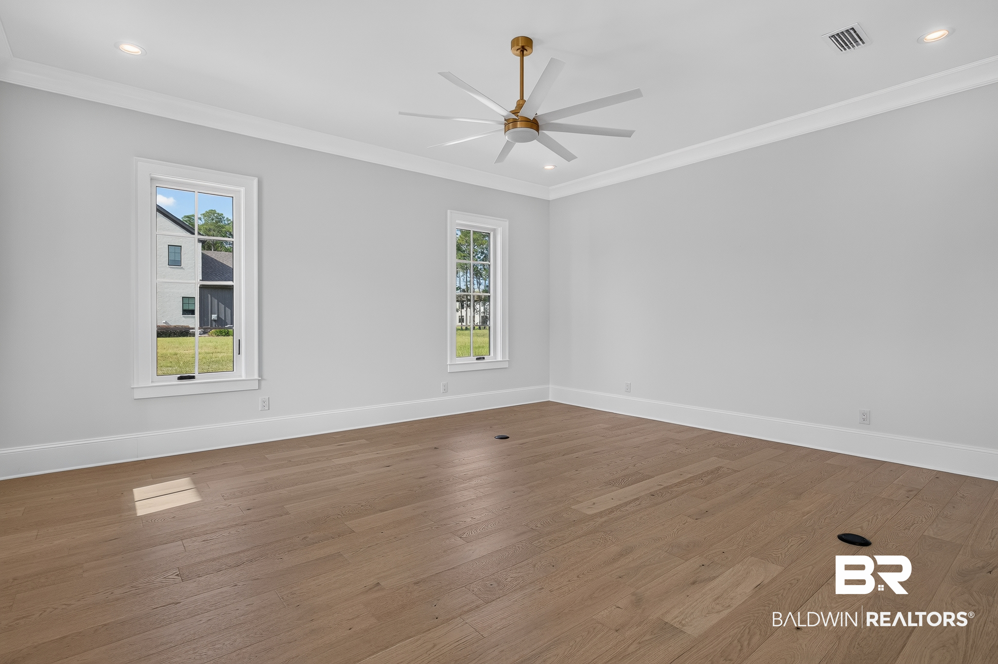 926 Inlet Circle