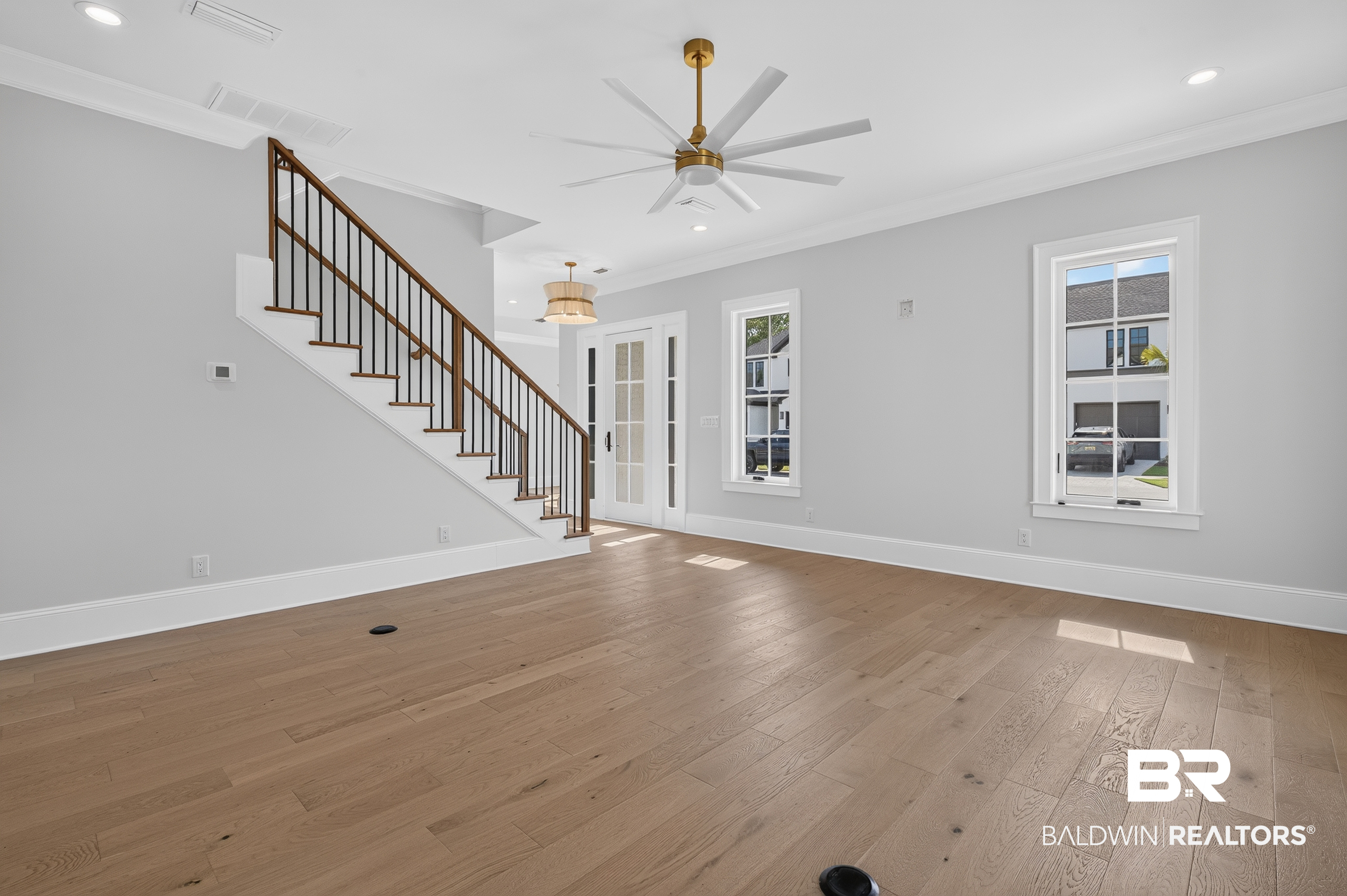 926 Inlet Circle