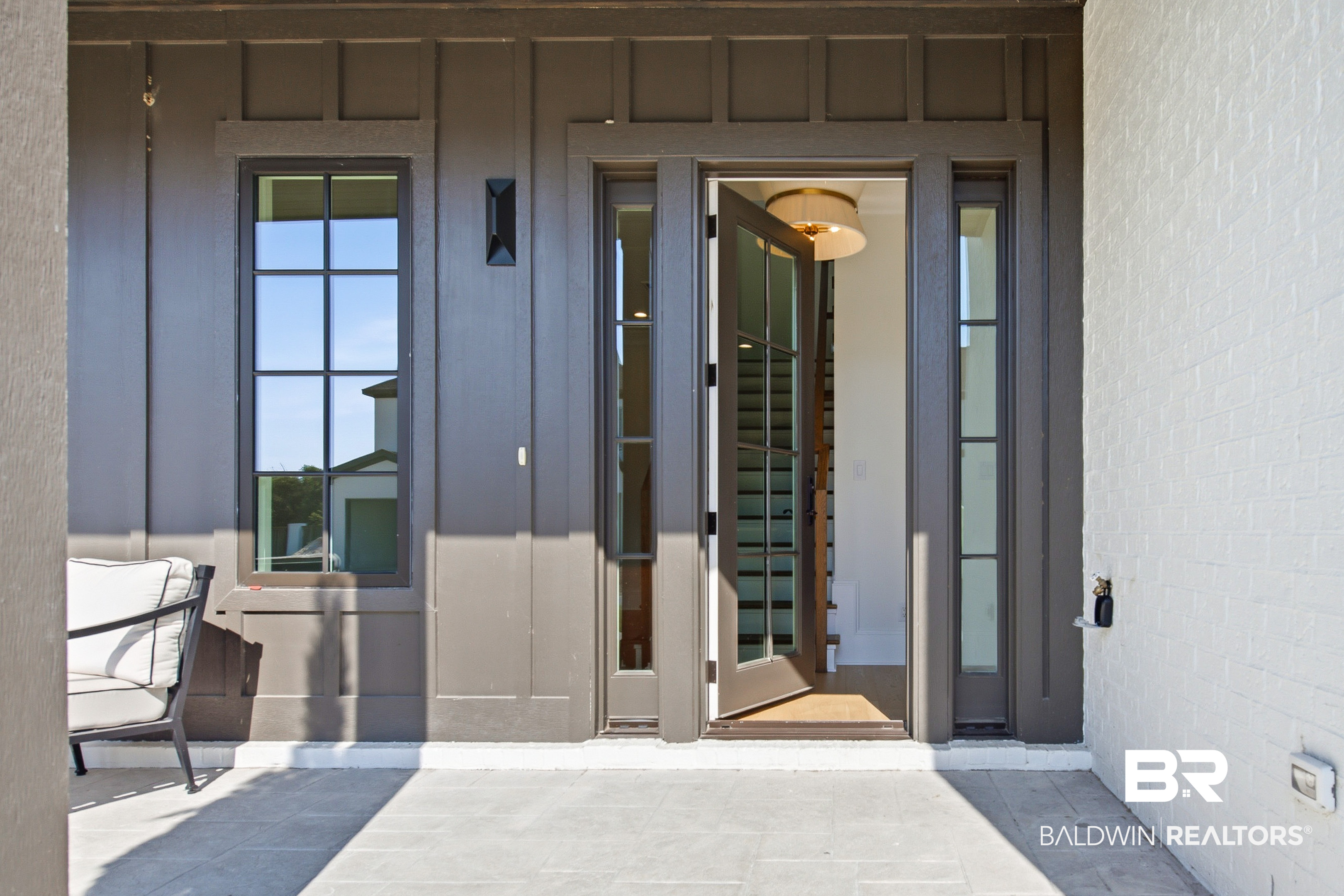 926 Inlet Circle