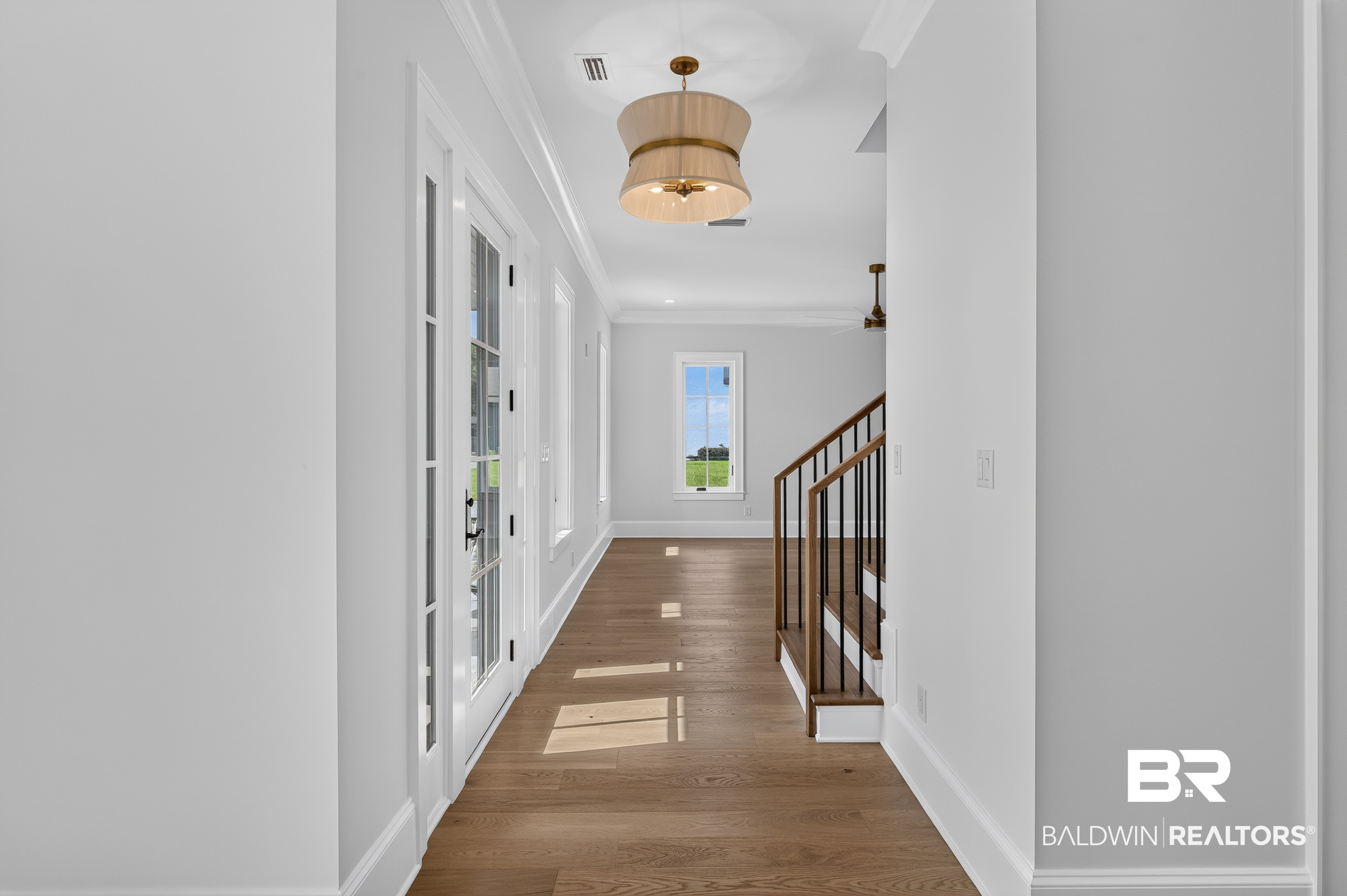 926 Inlet Circle