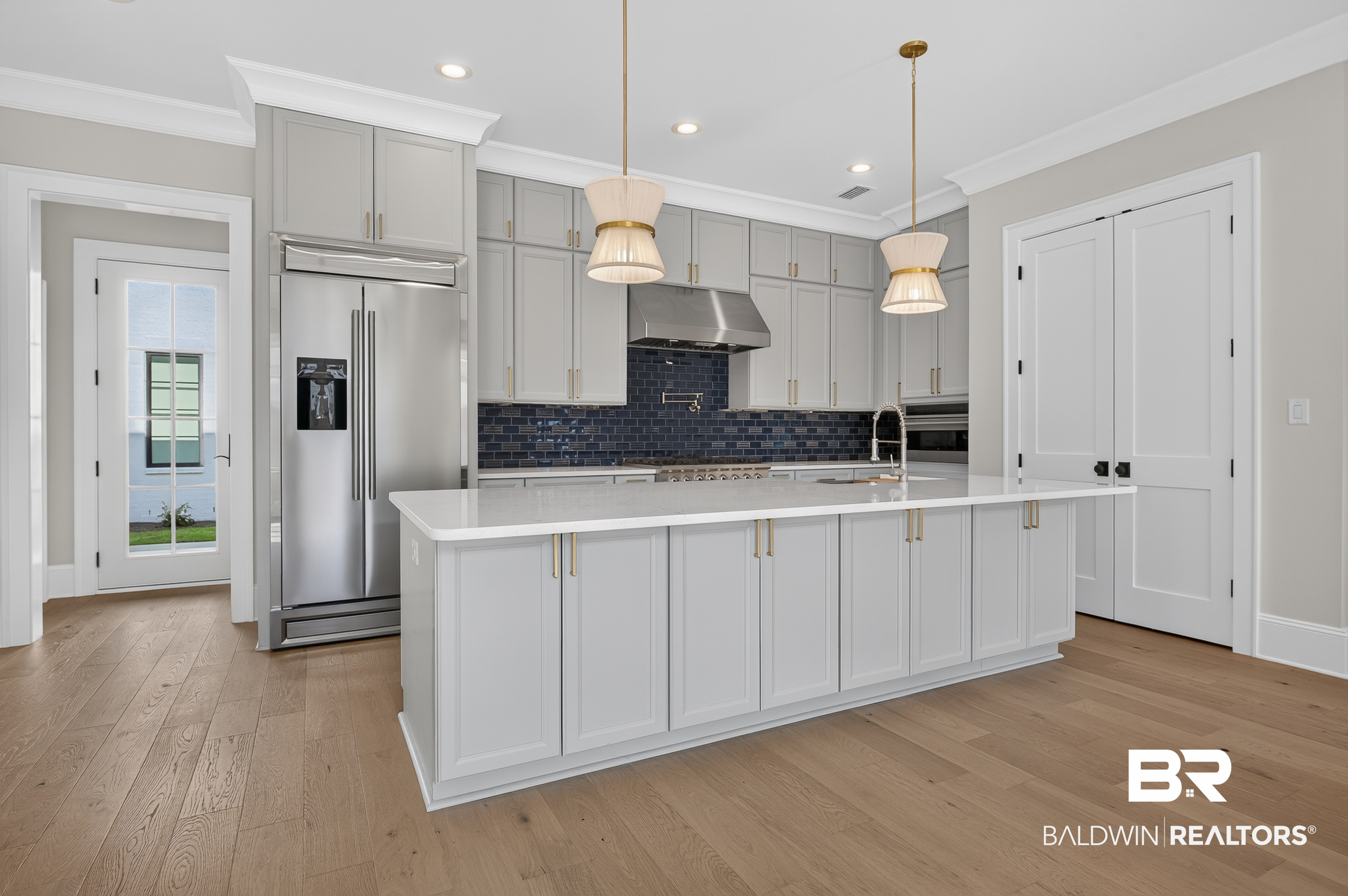926 Inlet Circle