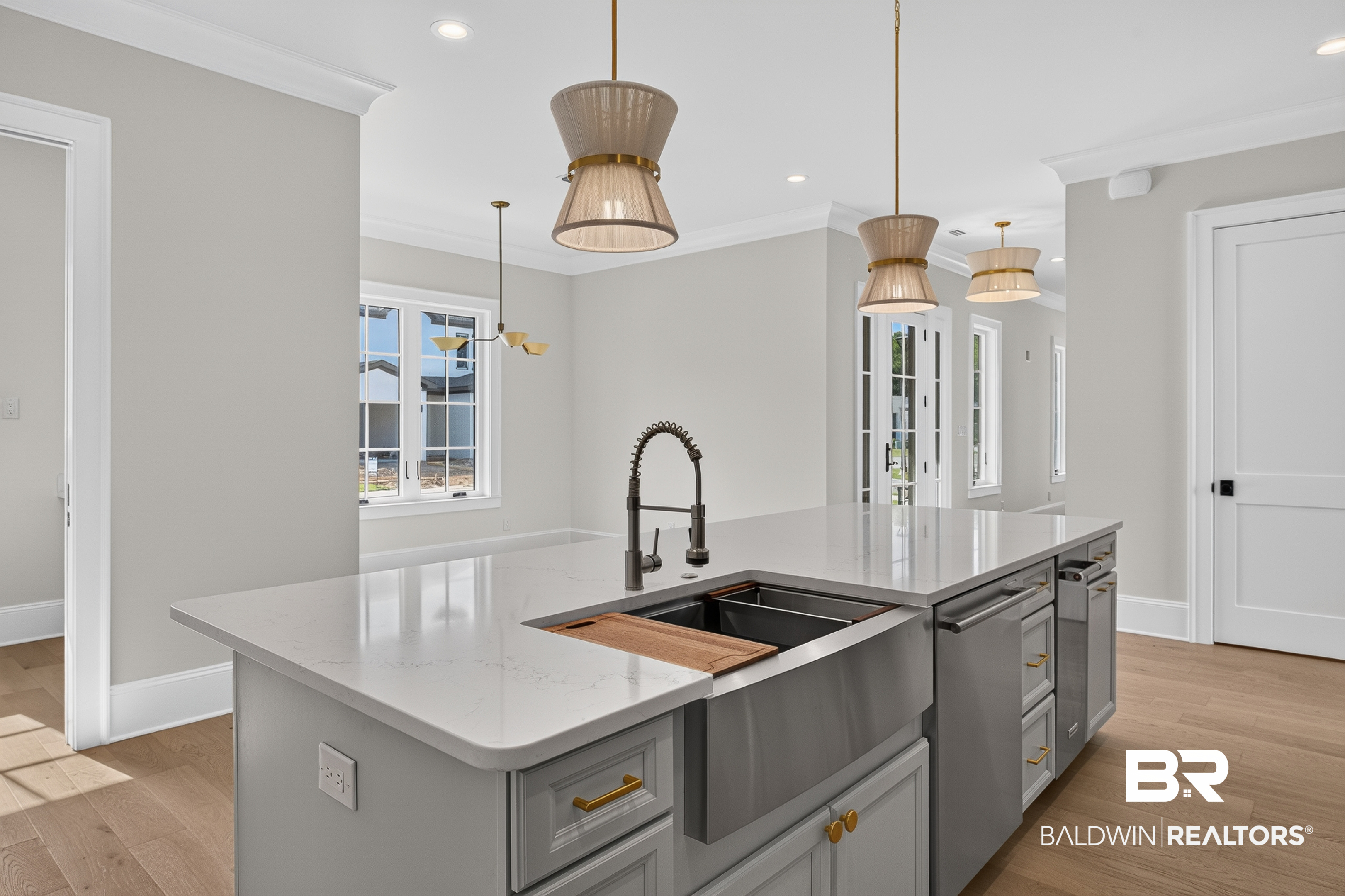 926 Inlet Circle
