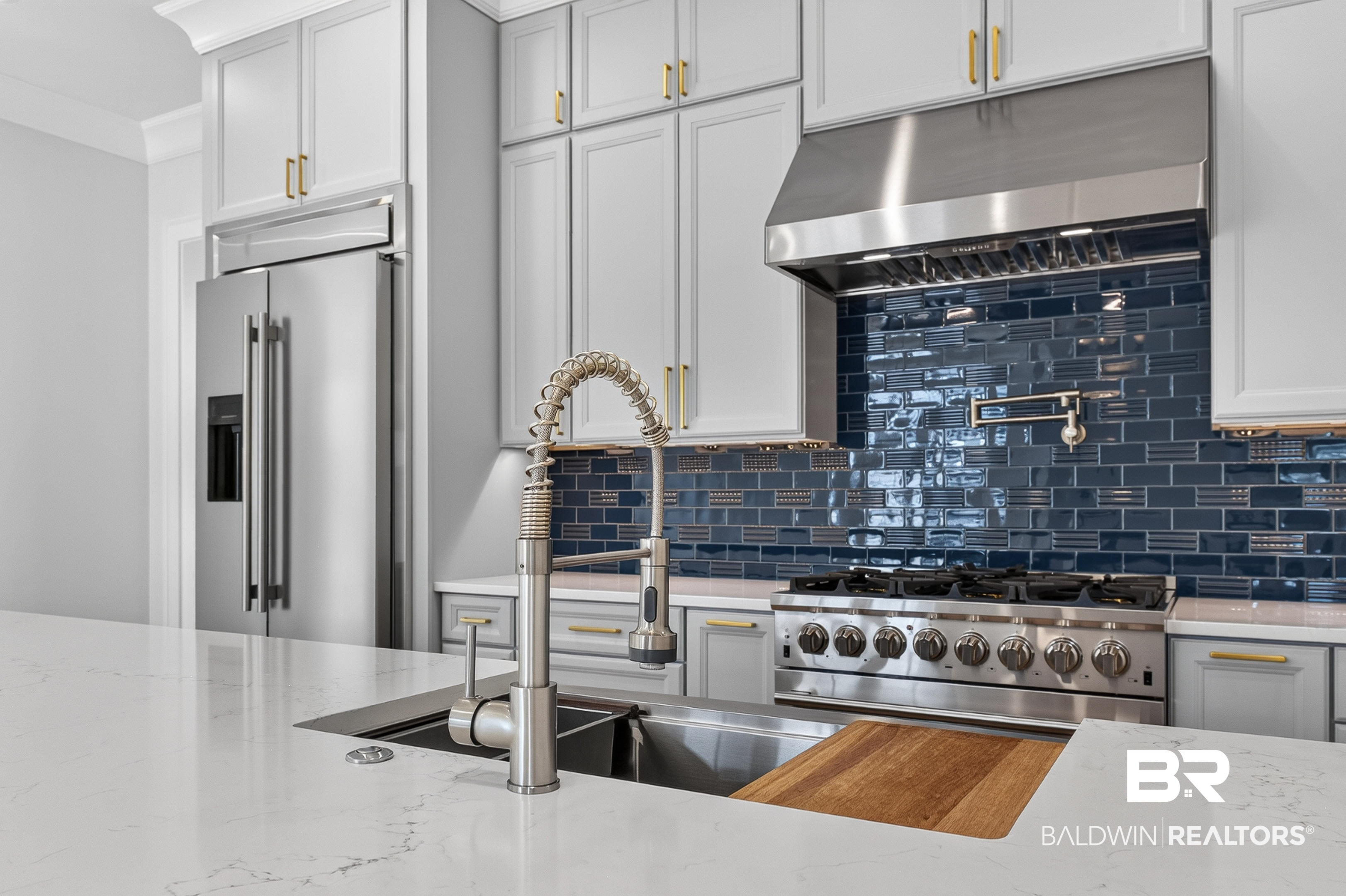926 Inlet Circle