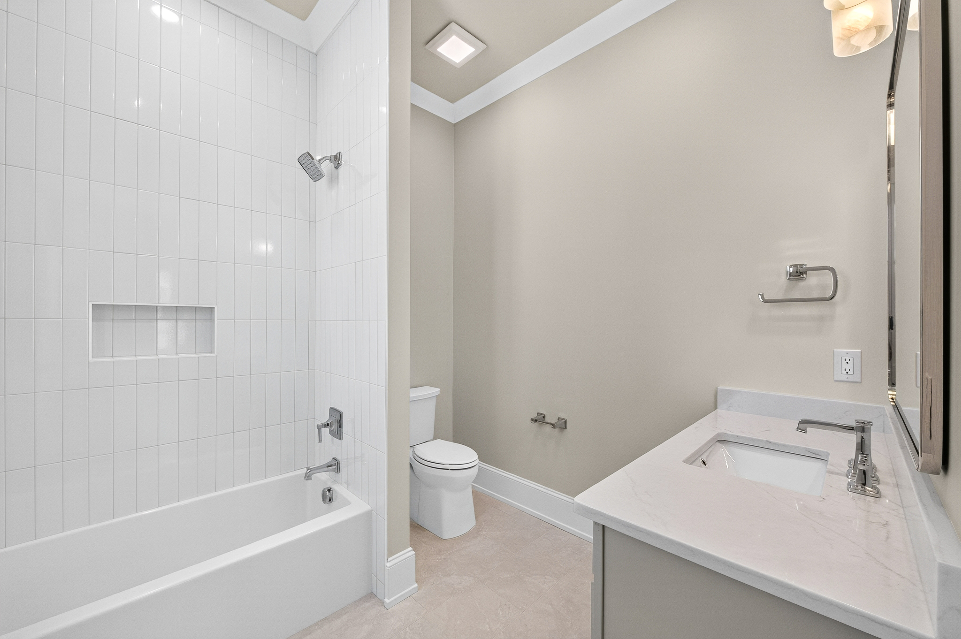 2760 Straits Blvd