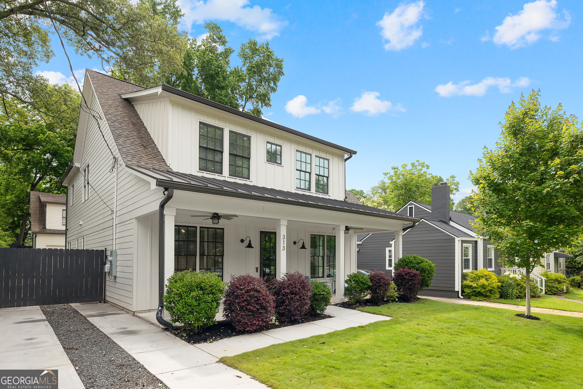 313 Sisson Avenue NE