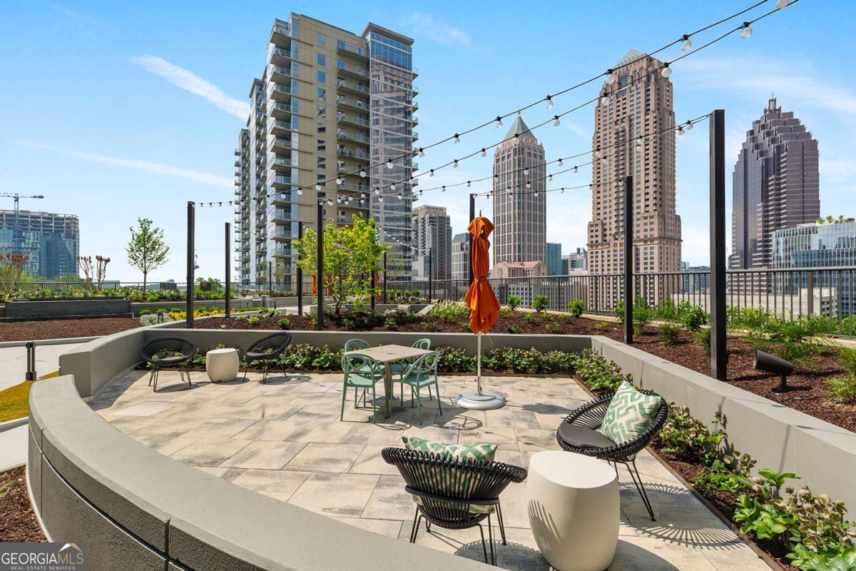 1080 Peachtree Street NE # 1006
