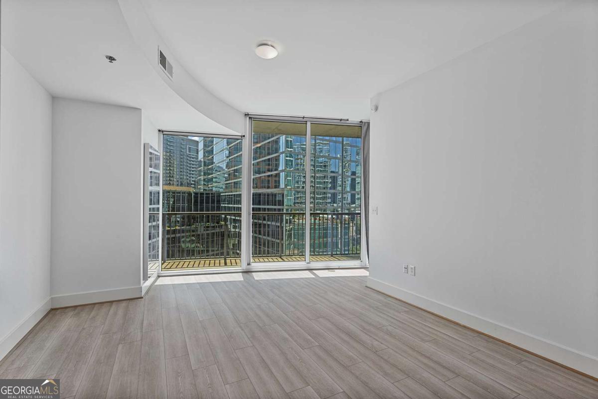 1080 Peachtree Street NE # 1006