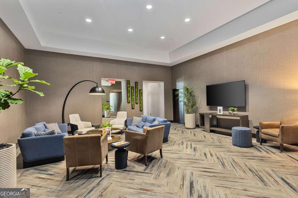1080 Peachtree Street NE # 1006