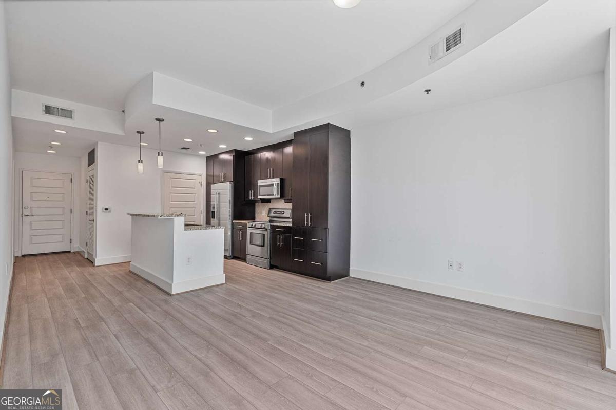 1080 Peachtree Street NE # 1006