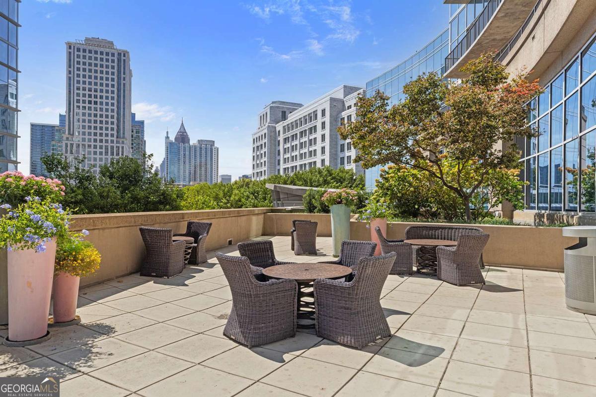 1080 Peachtree Street NE # 1006
