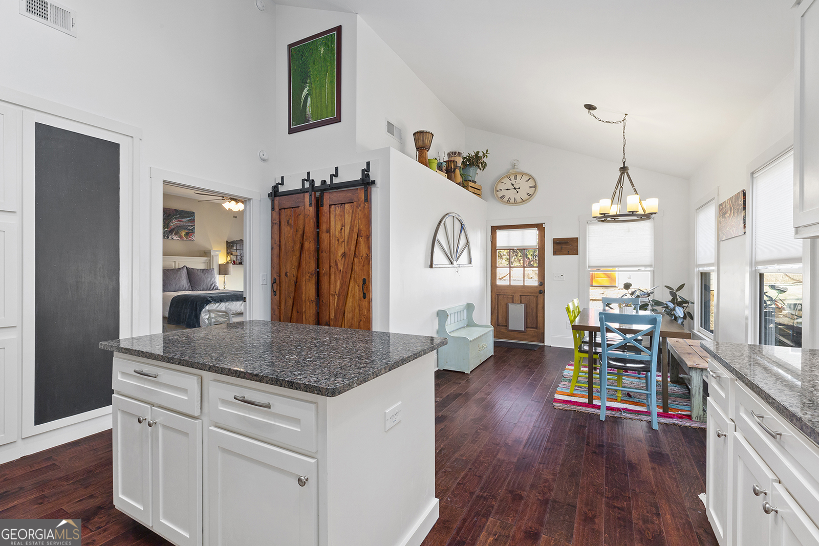 112 Wesley Avenue NE