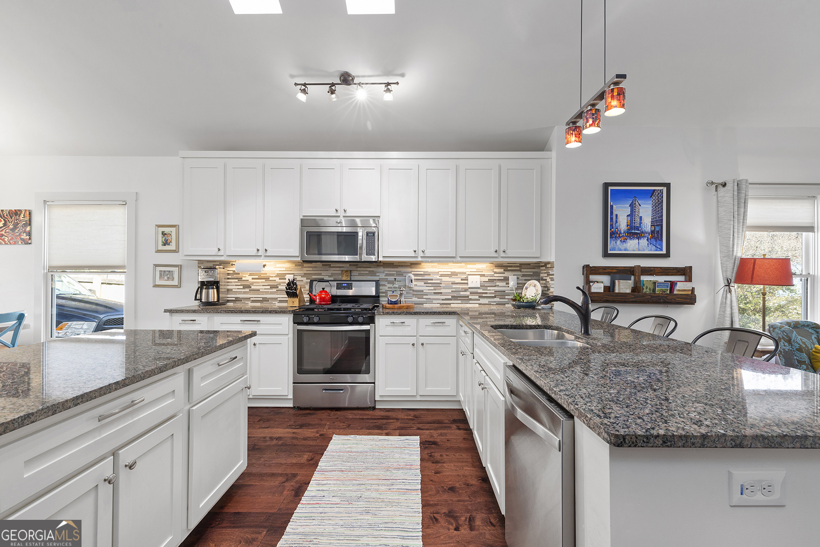 112 Wesley Avenue NE