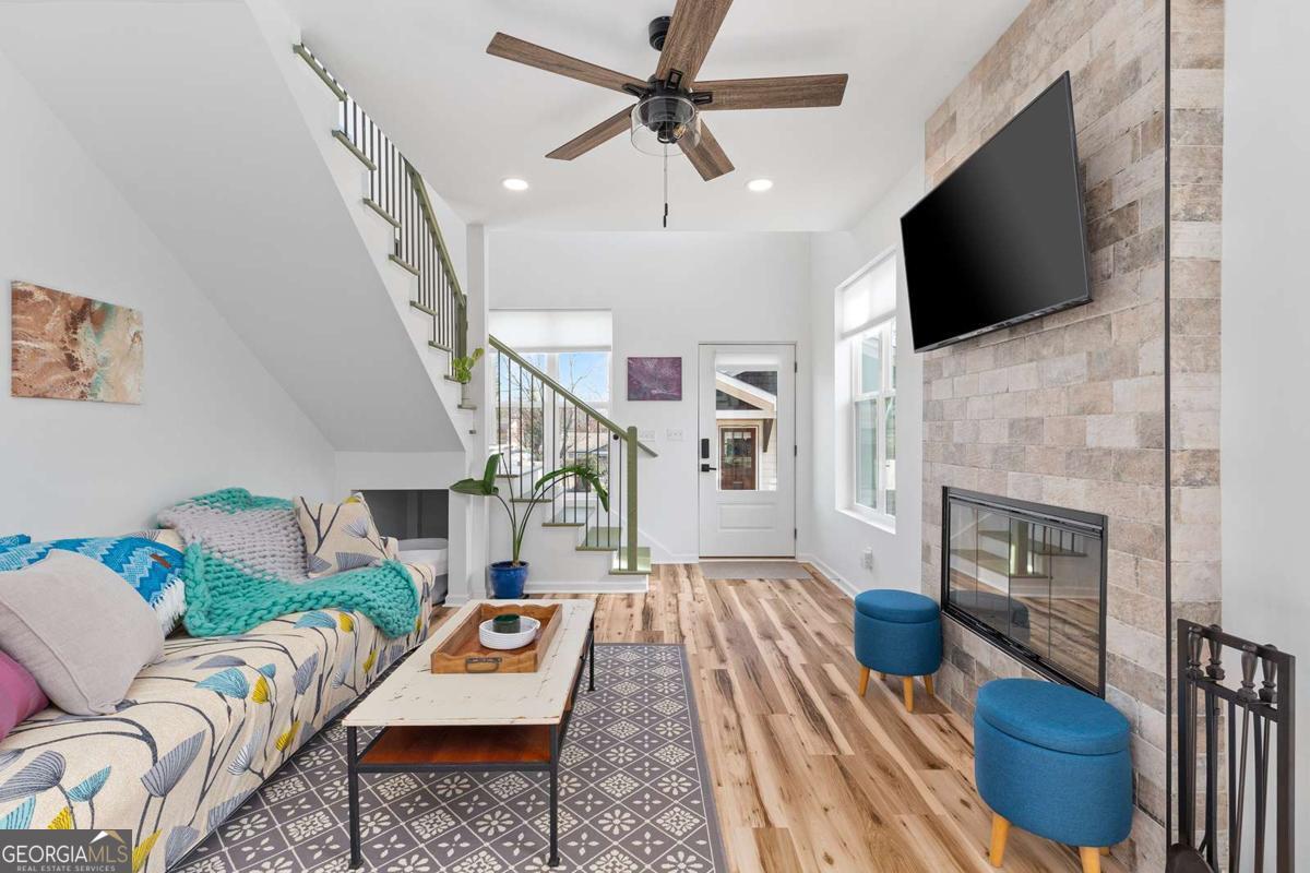 112 Wesley Avenue NE