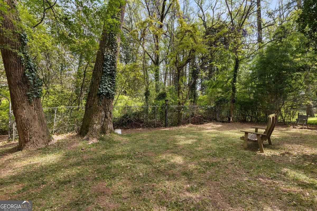 747 Lullwater Road NE