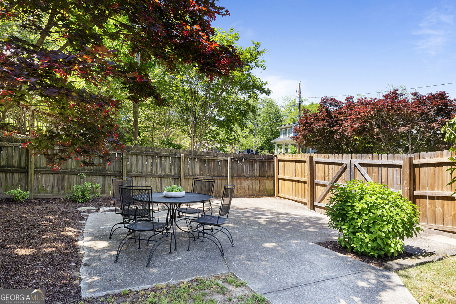 320 FERGUSON Street NE