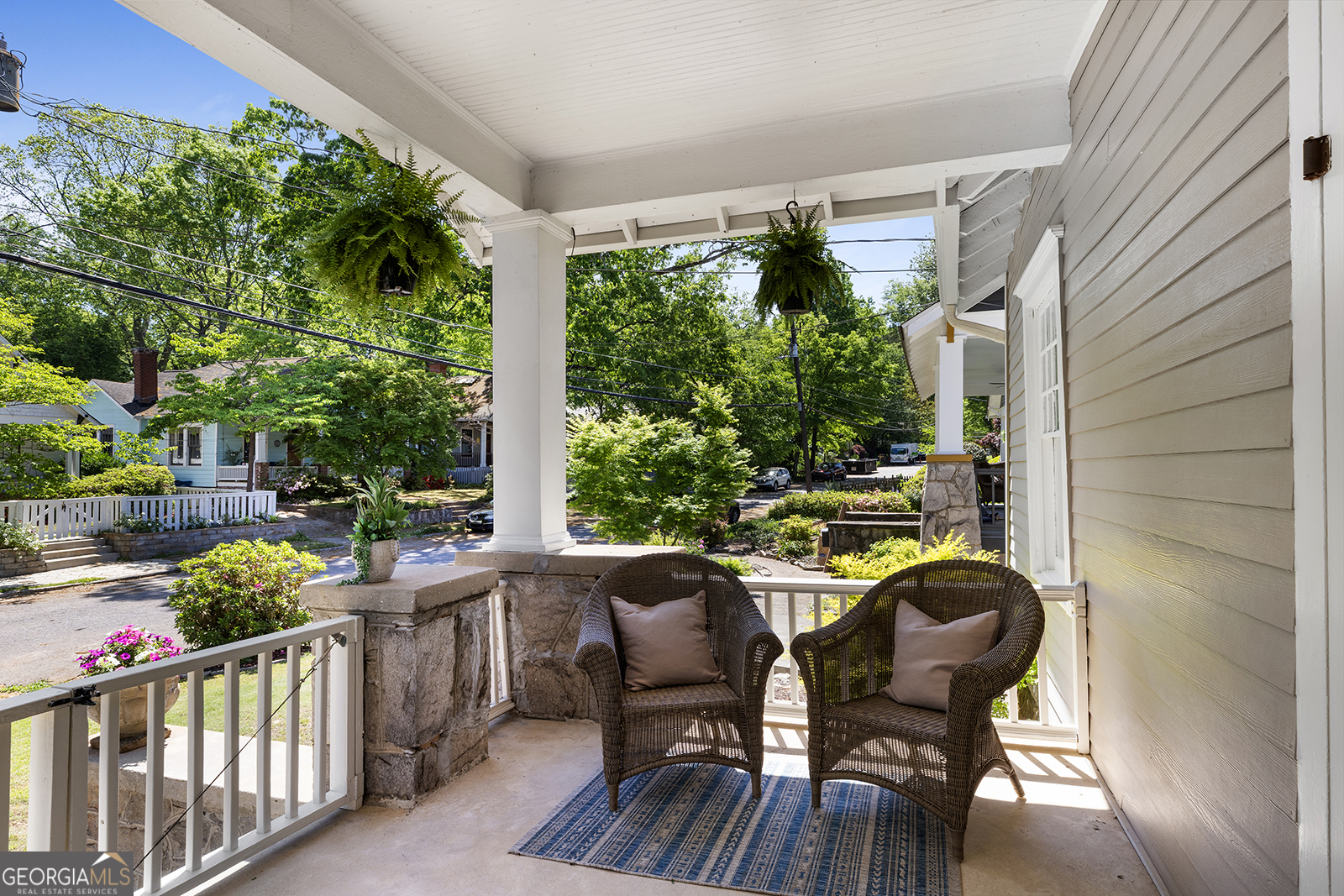 320 FERGUSON Street NE