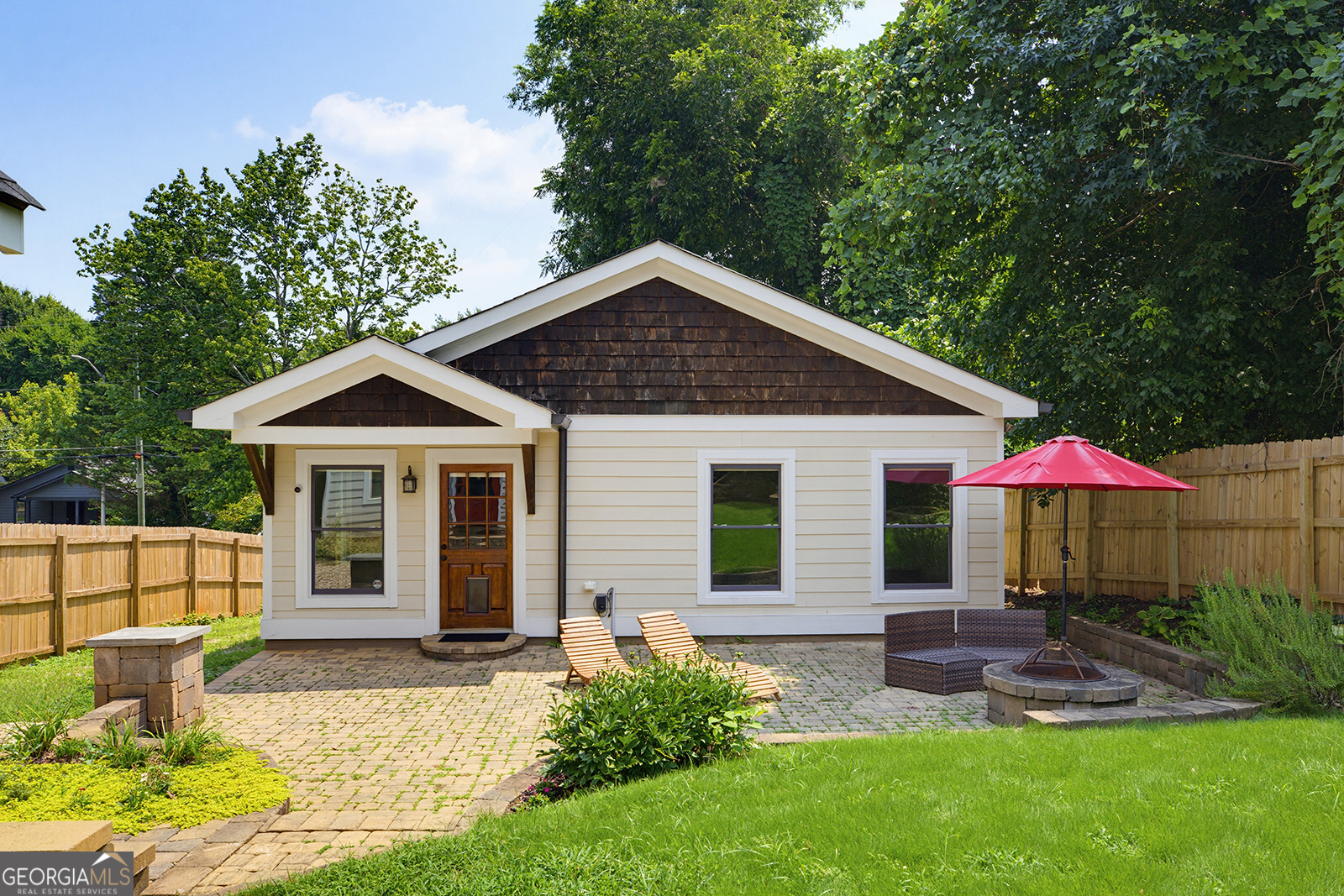 112 Wesley Avenue NE