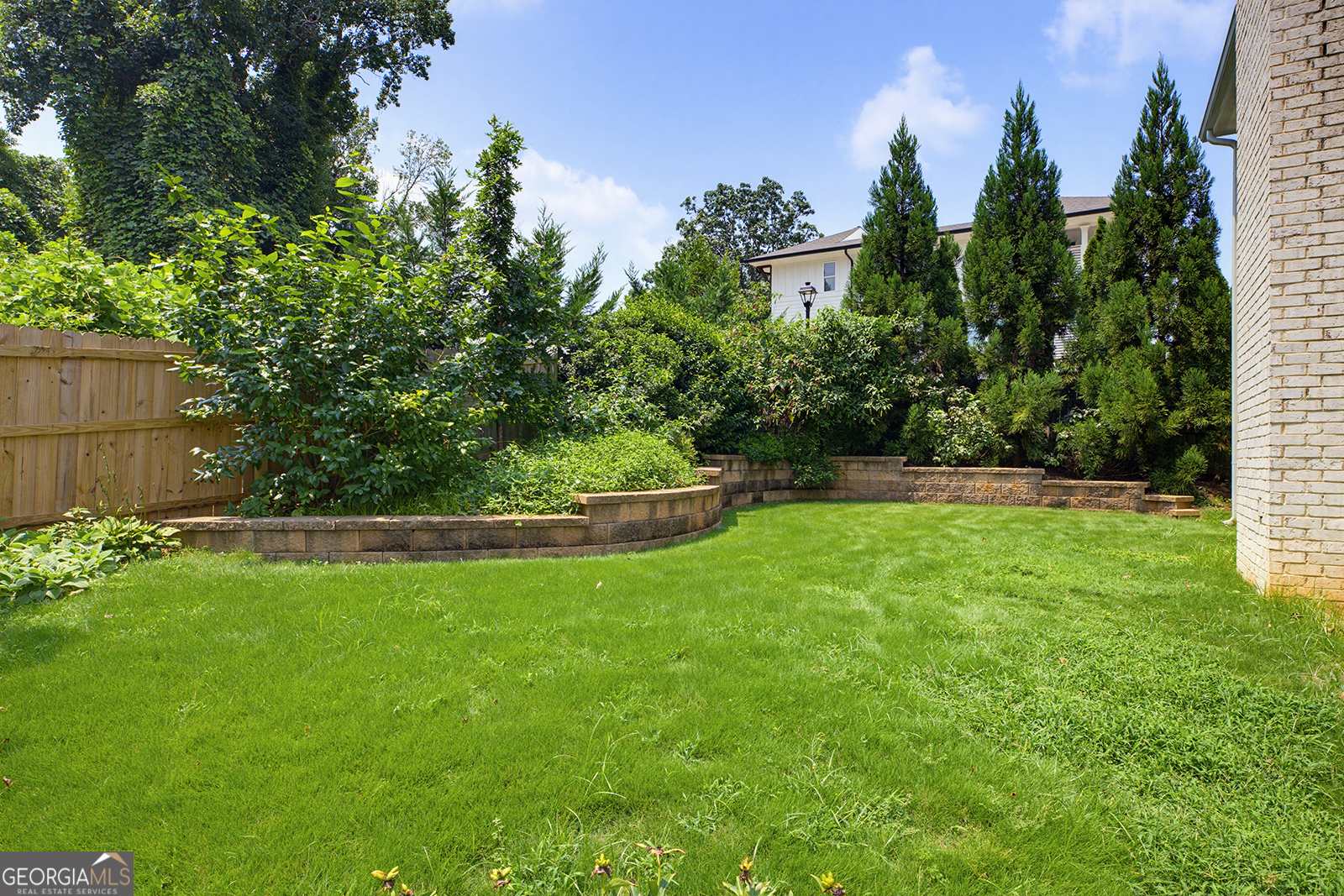 112 Wesley Avenue NE