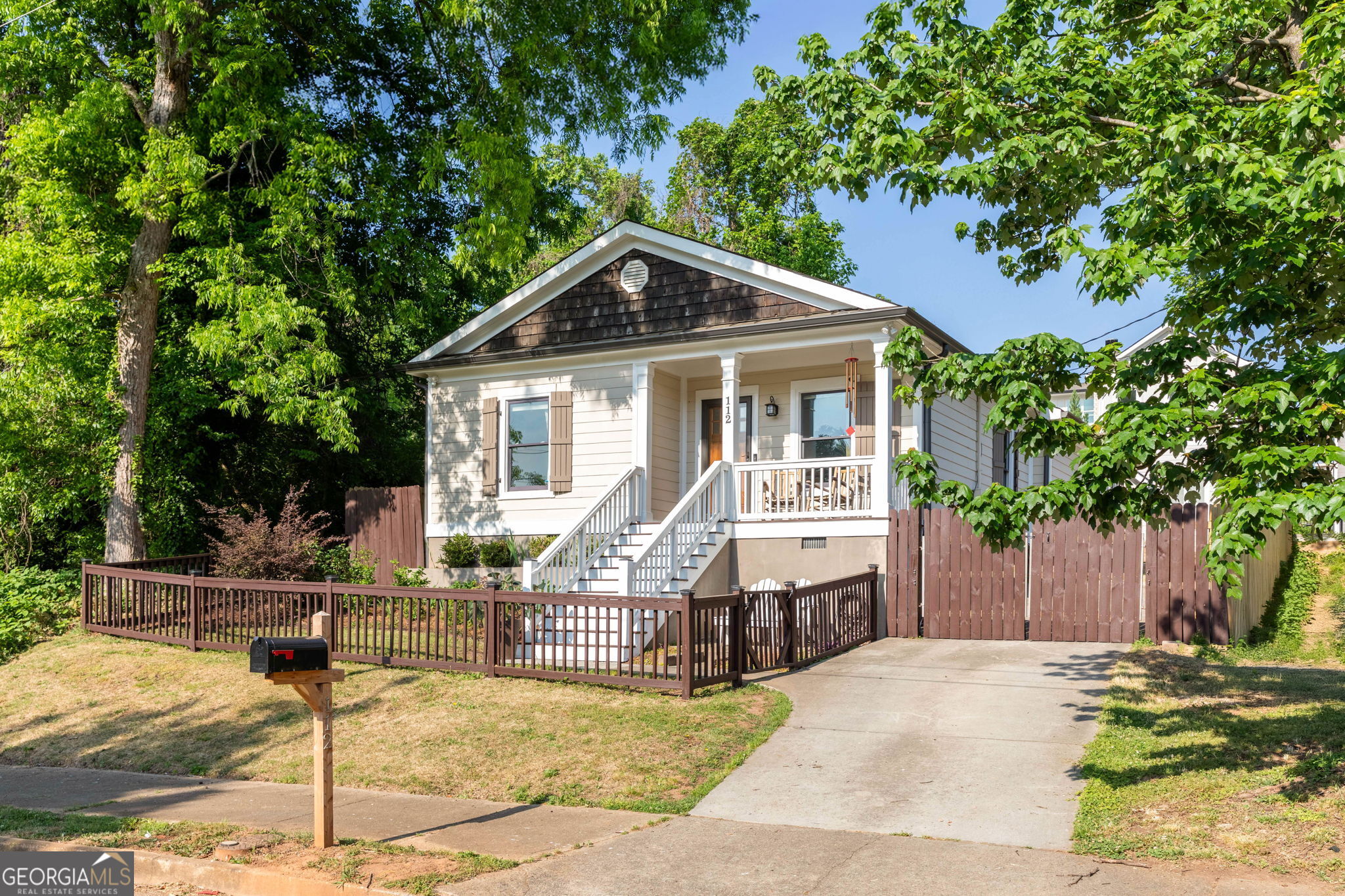 112 Wesley Avenue NE