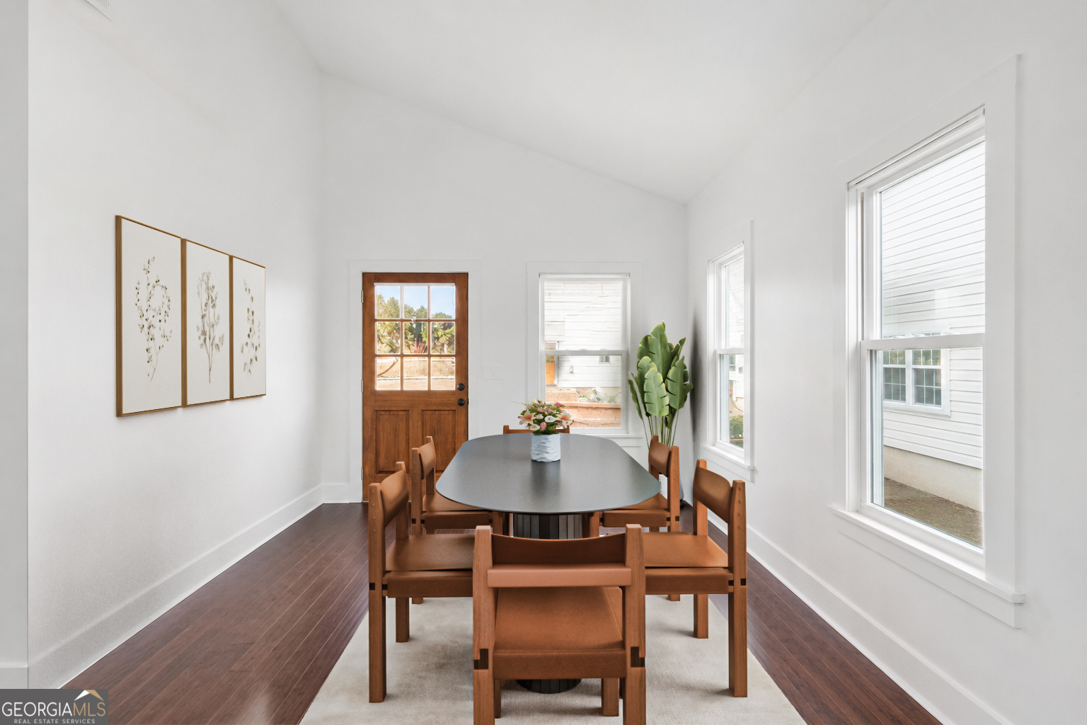 112 Wesley Avenue NE