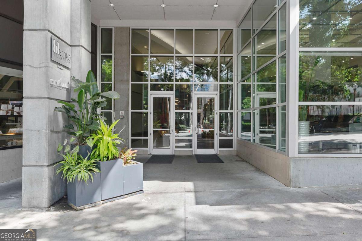943 Peachtree Street NE # 1218