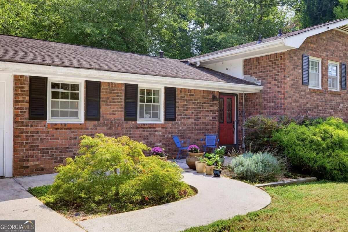 949 Tranquil Drive