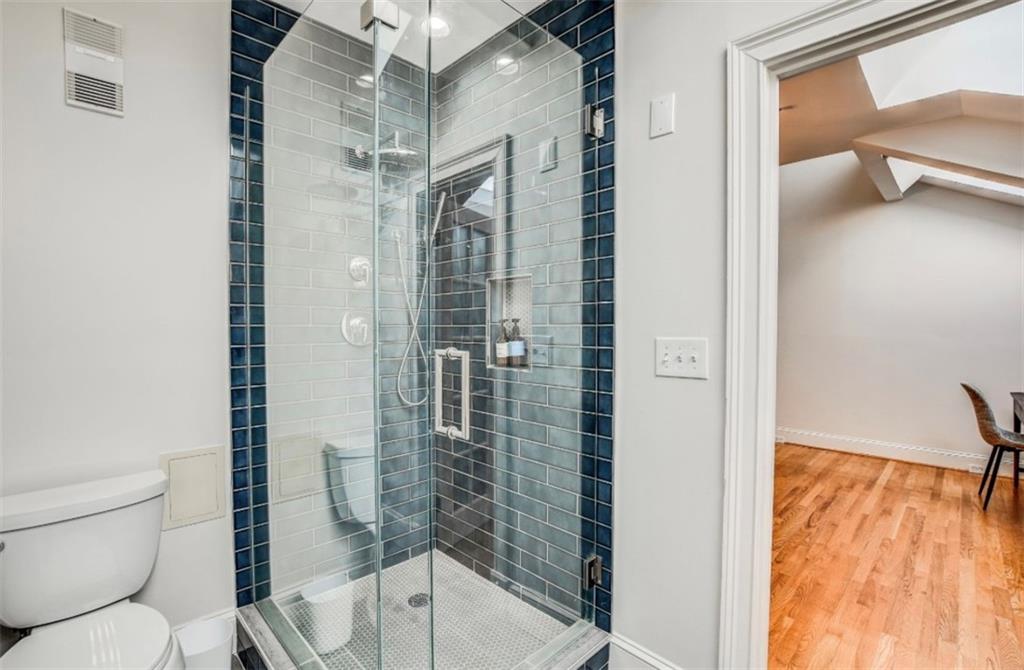 30 5th Street NE Unit 1006