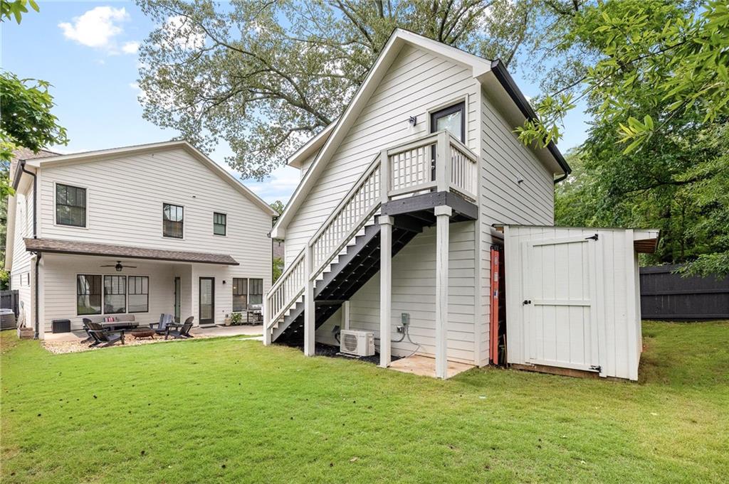 313 Sisson Avenue NE