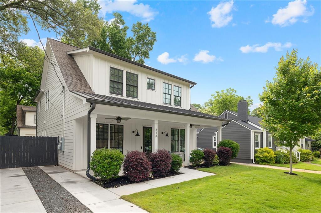 313 Sisson Avenue NE