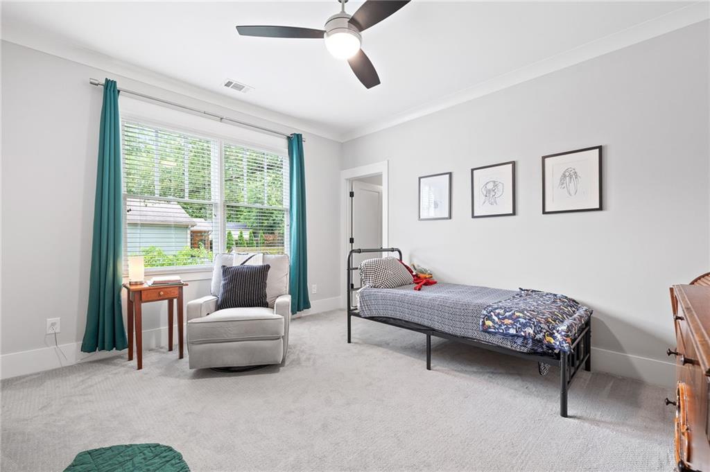 313 Sisson Avenue NE