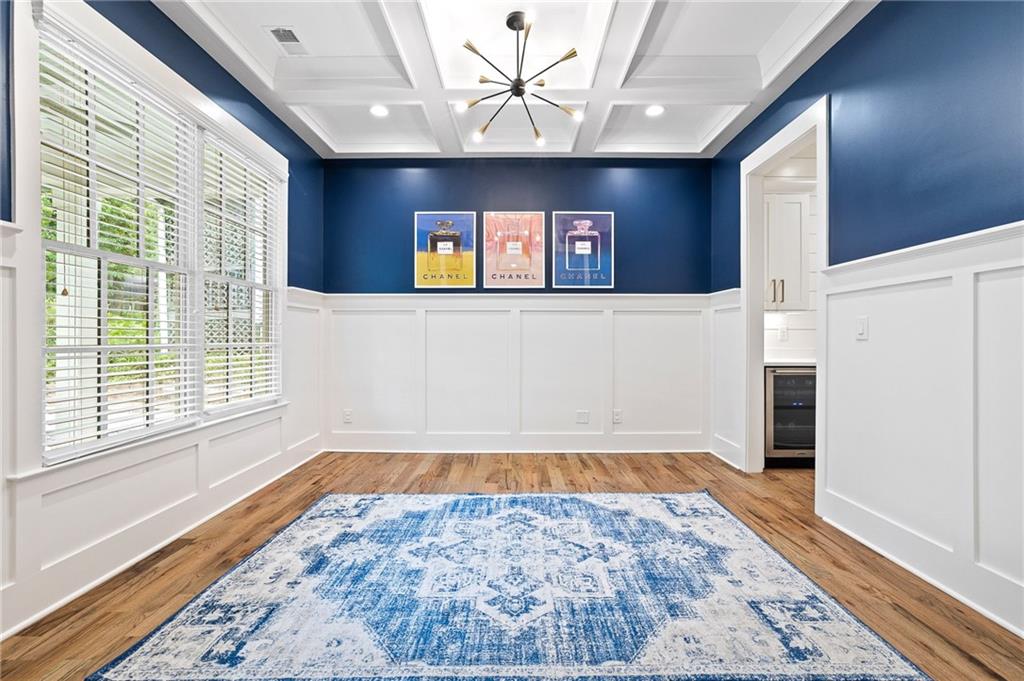 313 Sisson Avenue NE