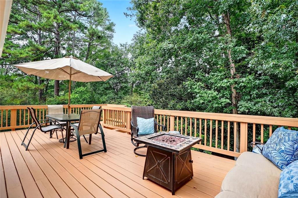 1684 Deerfield Circle