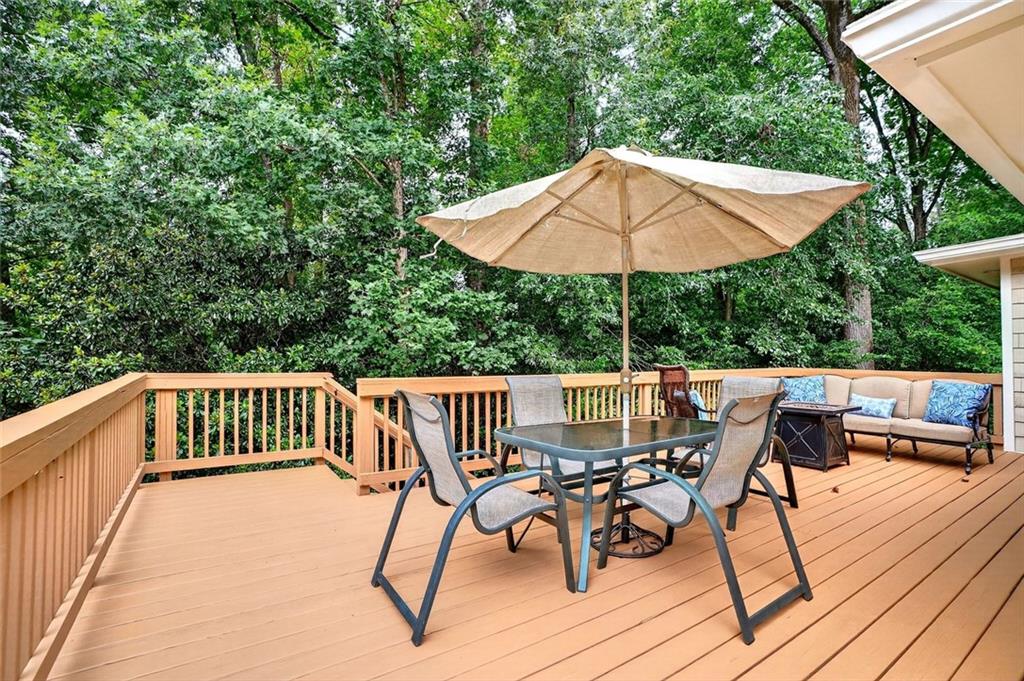 1684 Deerfield Circle