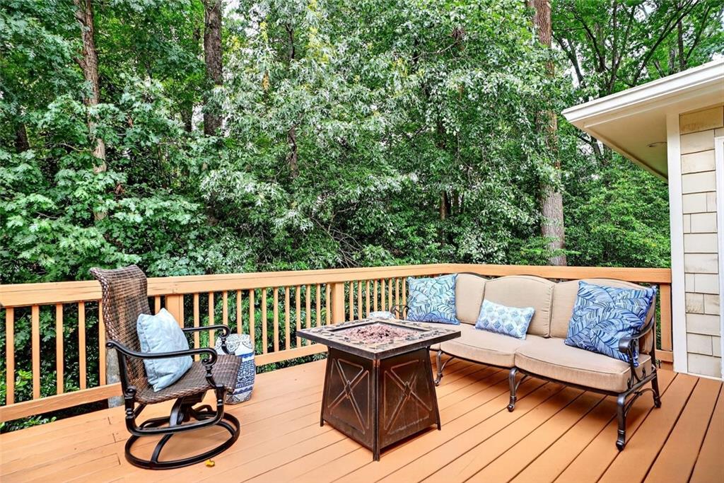 1684 Deerfield Circle