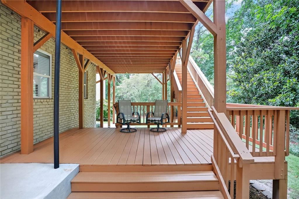 1684 Deerfield Circle