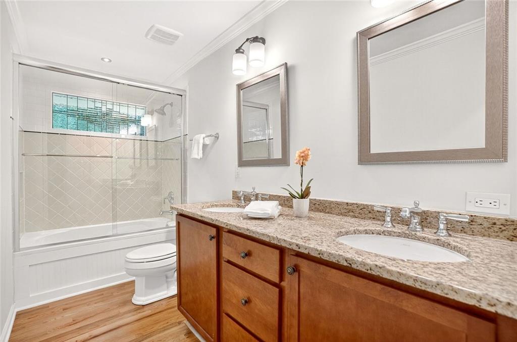 1684 Deerfield Circle