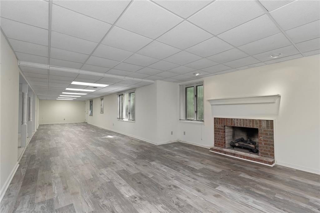 905 Hunterhill Drive